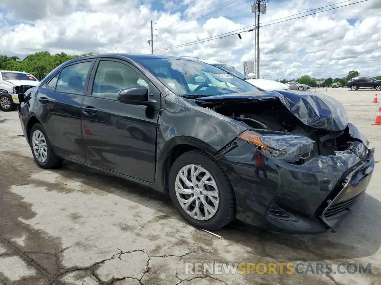 4 Photograph of a damaged car 5YFBURHE0KP934606 TOYOTA COROLLA 2019