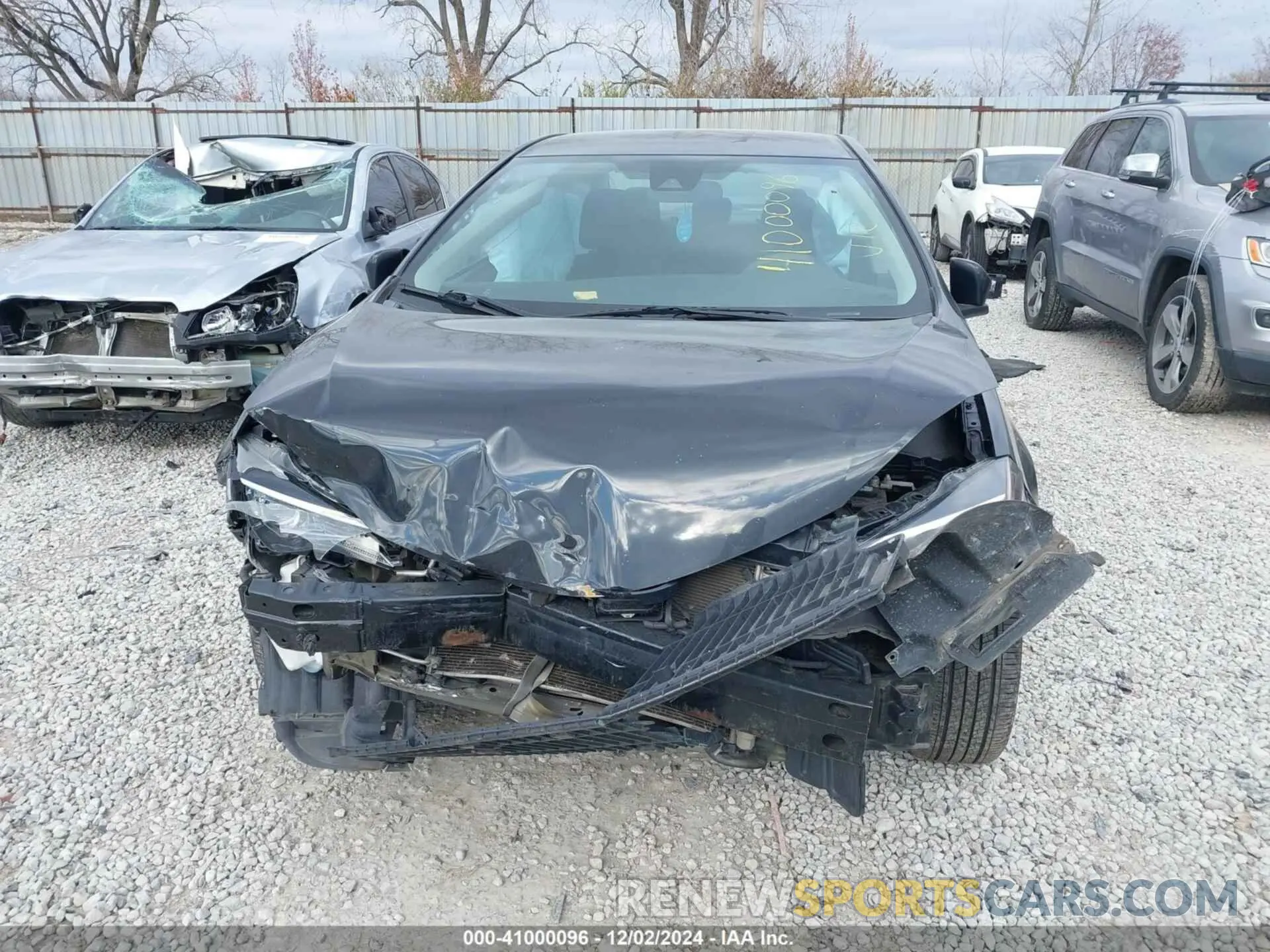 13 Photograph of a damaged car 5YFBURHE0KP935089 TOYOTA COROLLA 2019