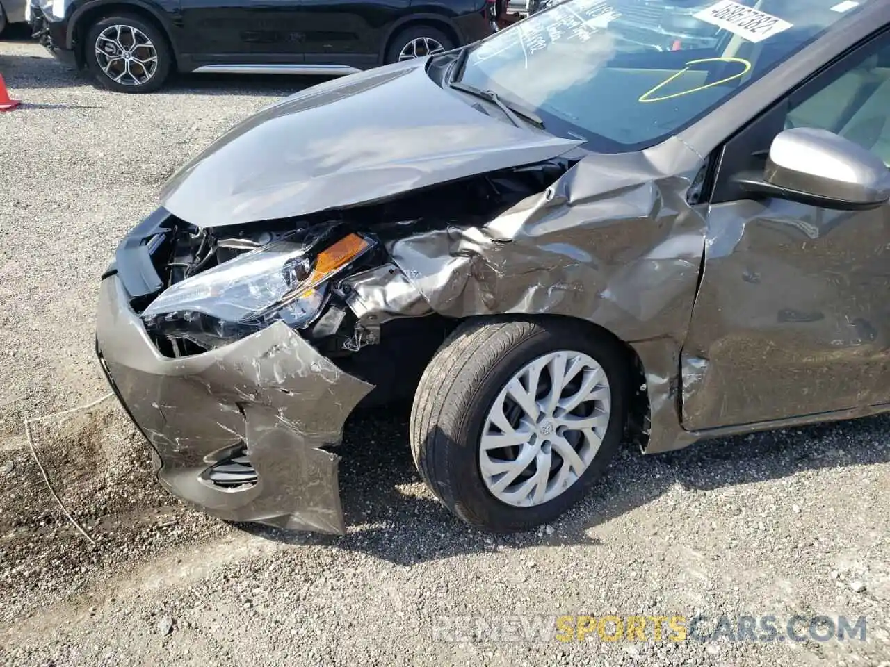 9 Photograph of a damaged car 5YFBURHE0KP937330 TOYOTA COROLLA 2019