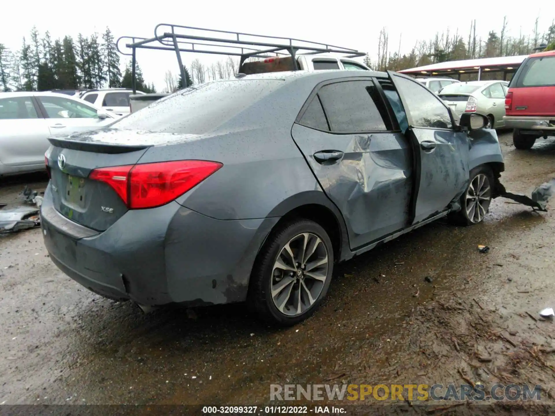 4 Photograph of a damaged car 5YFBURHE0KP937506 TOYOTA COROLLA 2019