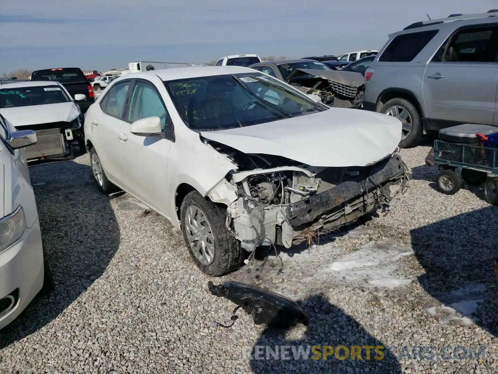 1 Photograph of a damaged car 5YFBURHE0KP938378 TOYOTA COROLLA 2019