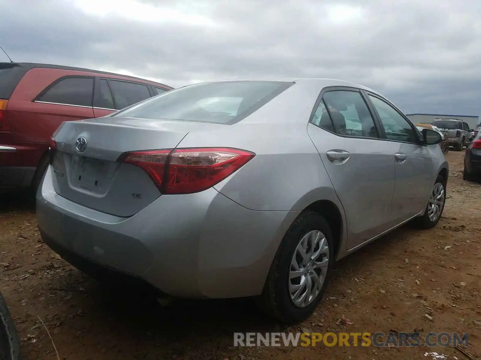 4 Photograph of a damaged car 5YFBURHE0KP938929 TOYOTA COROLLA 2019