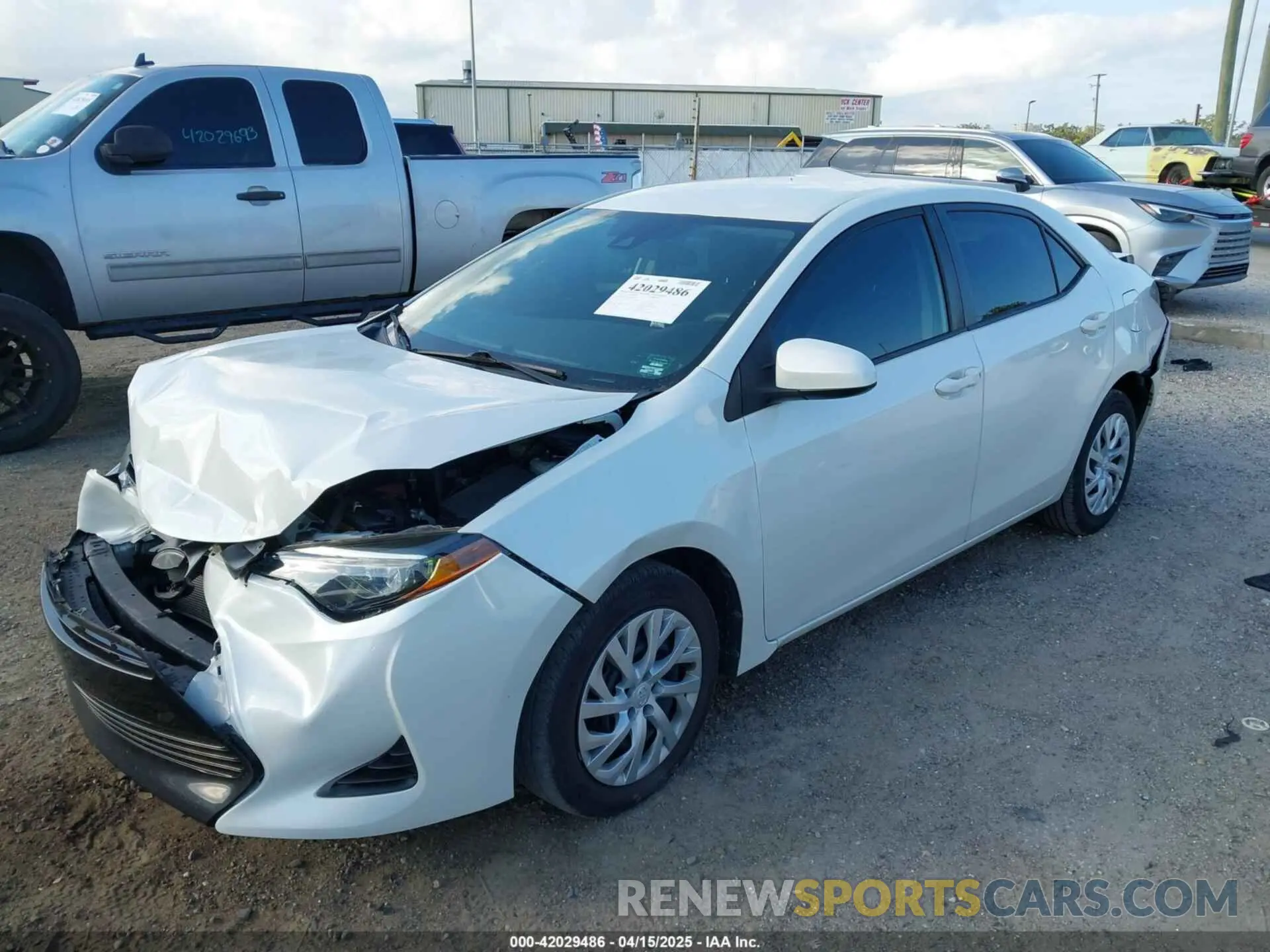 2 Photograph of a damaged car 5YFBURHE0KP940096 TOYOTA COROLLA 2019