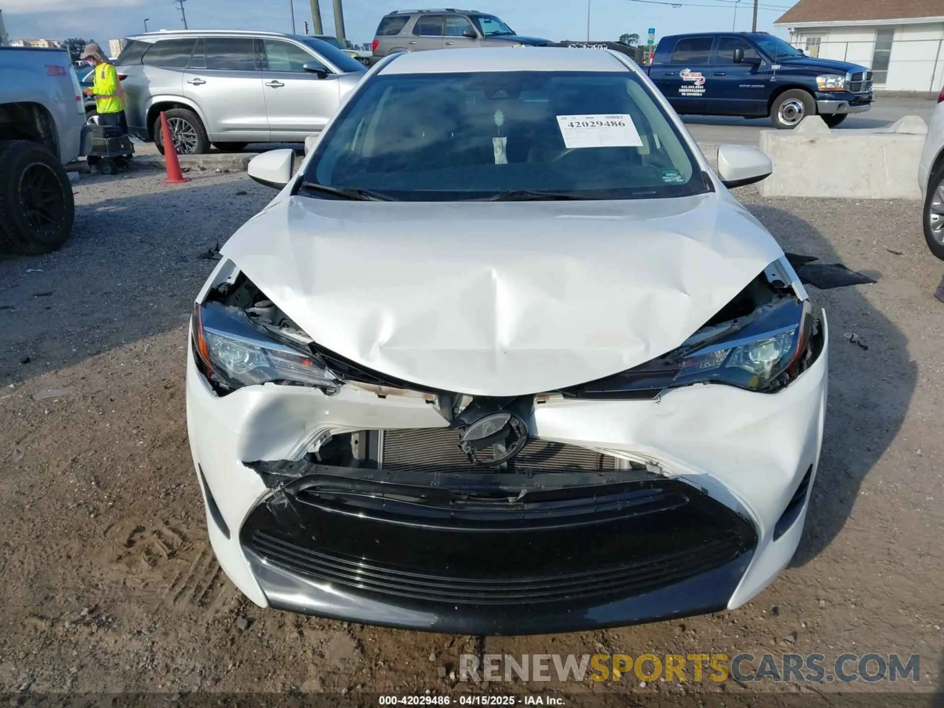 6 Photograph of a damaged car 5YFBURHE0KP940096 TOYOTA COROLLA 2019