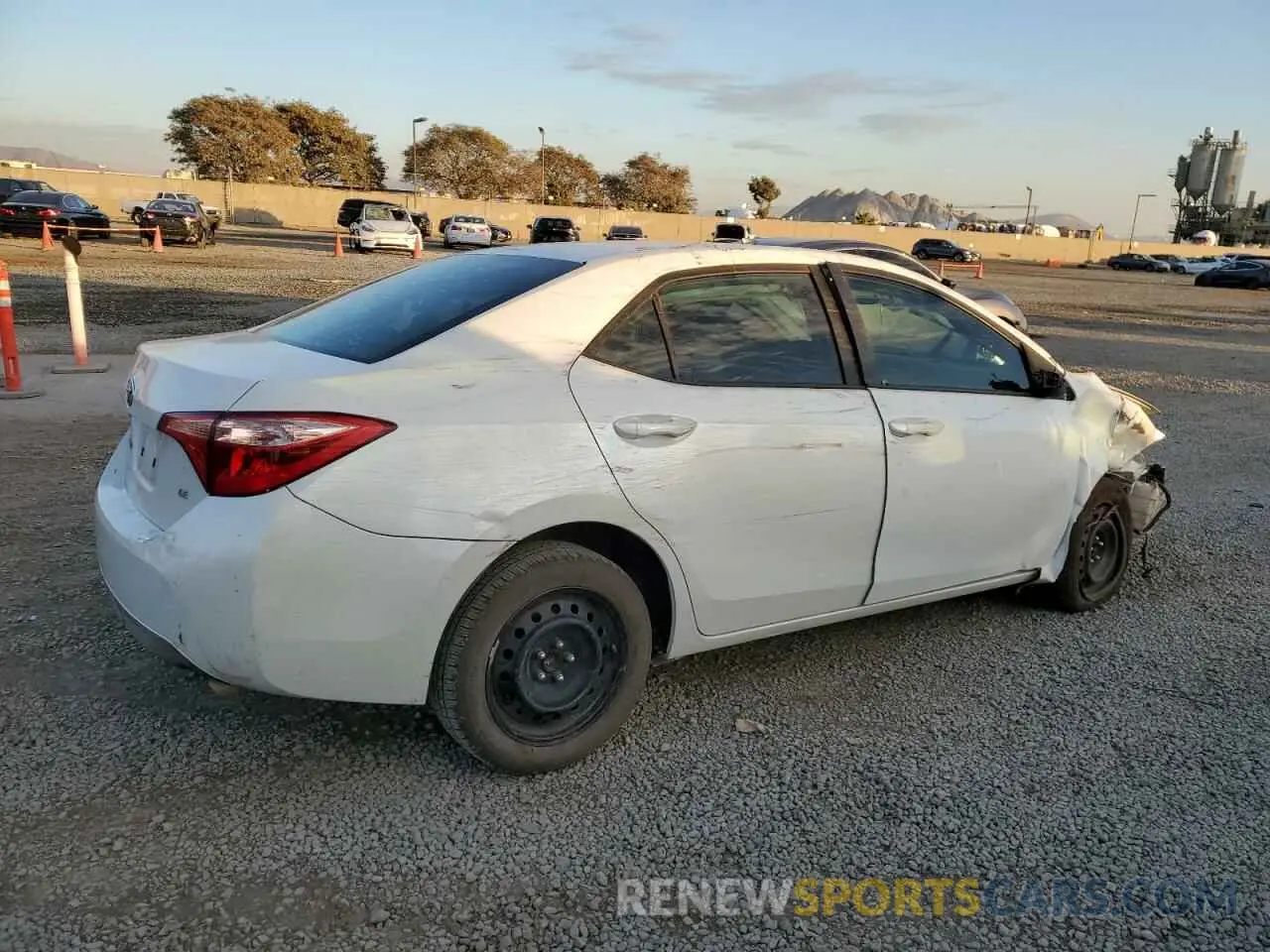 3 Photograph of a damaged car 5YFBURHE0KP940437 TOYOTA COROLLA 2019