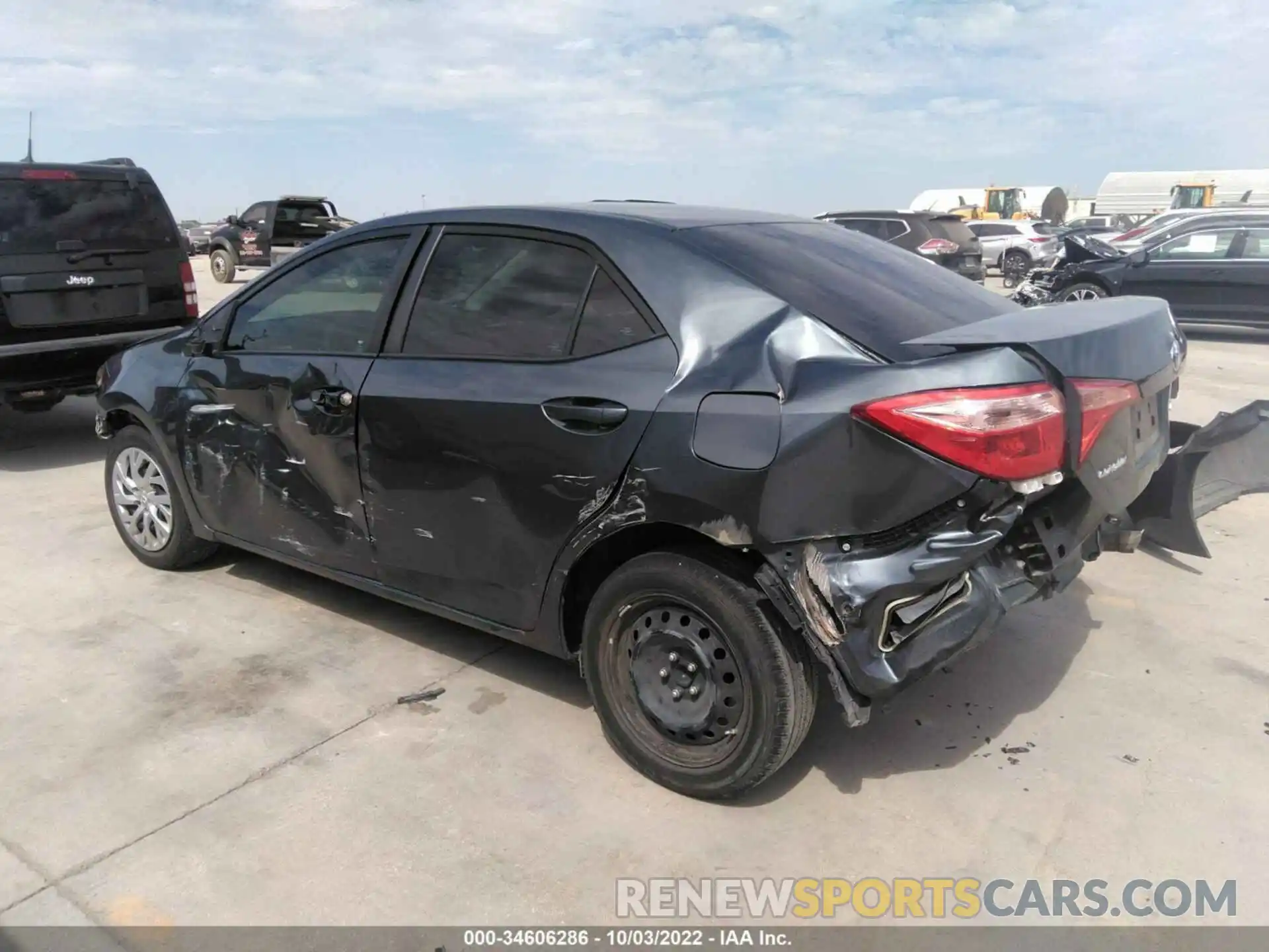 3 Photograph of a damaged car 5YFBURHE0KP942673 TOYOTA COROLLA 2019