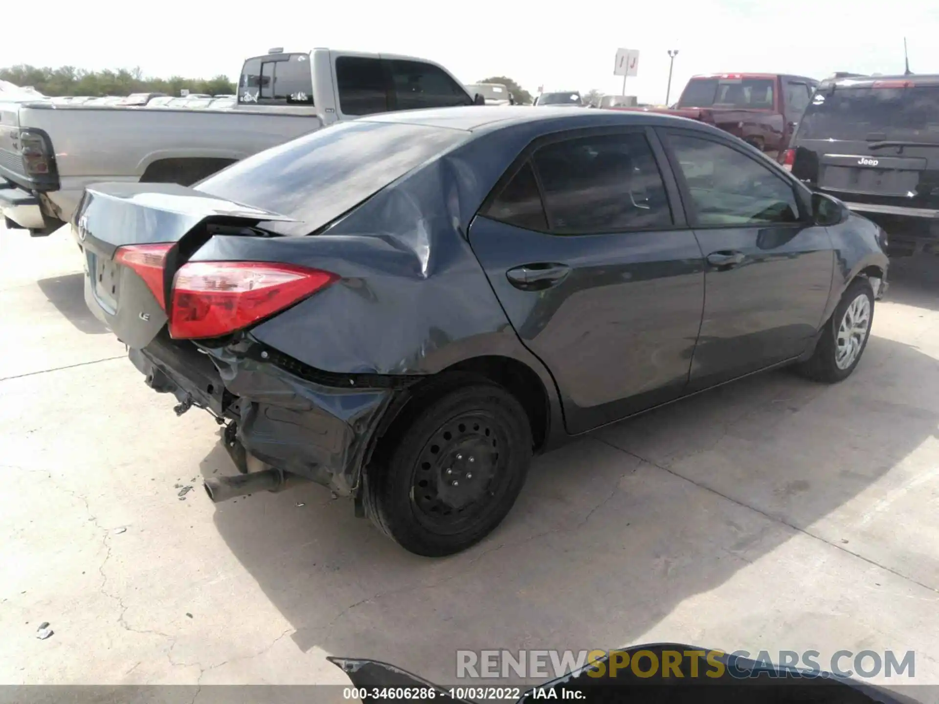 4 Photograph of a damaged car 5YFBURHE0KP942673 TOYOTA COROLLA 2019