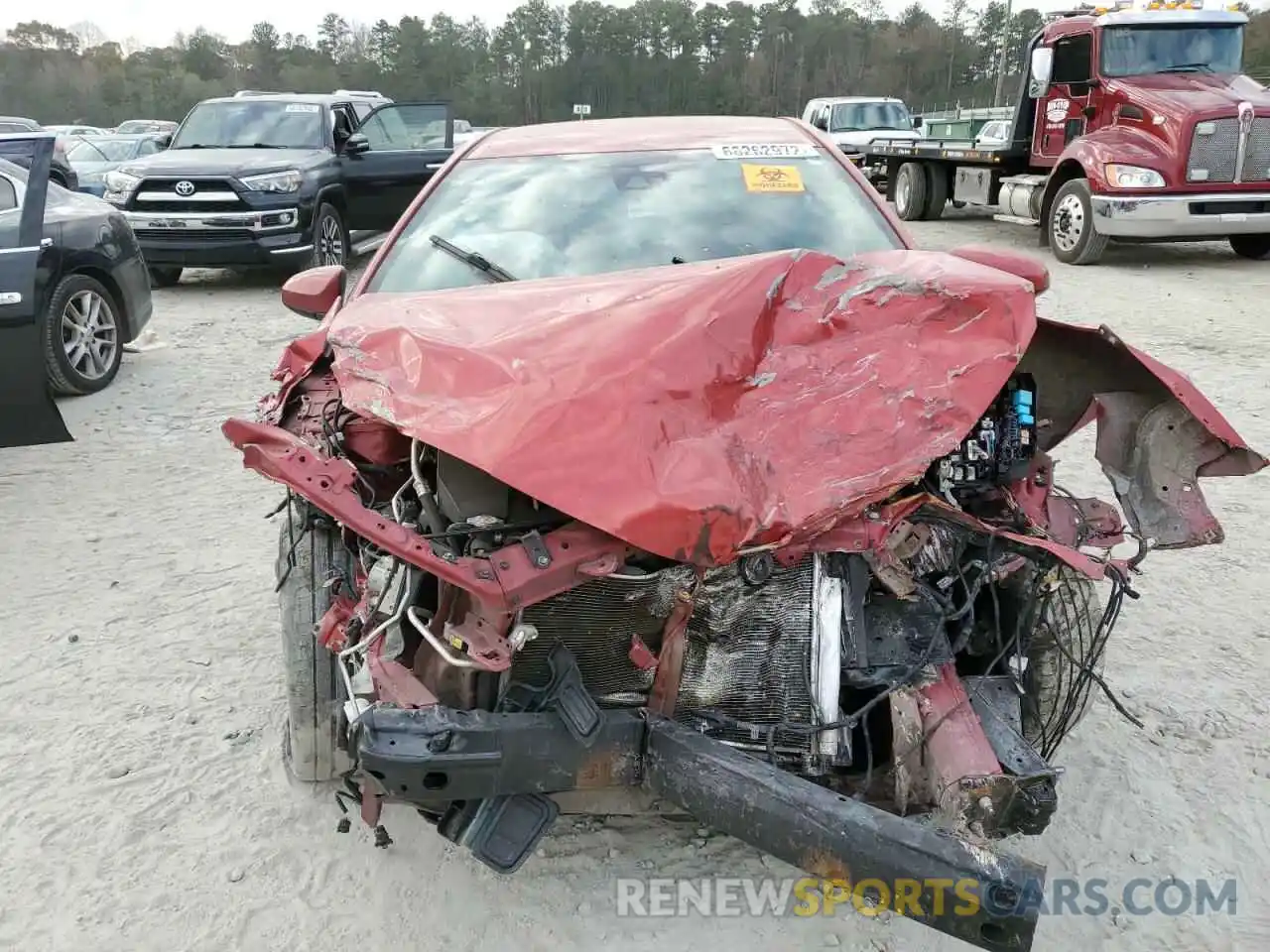 5 Photograph of a damaged car 5YFBURHE0KP947338 TOYOTA COROLLA 2019