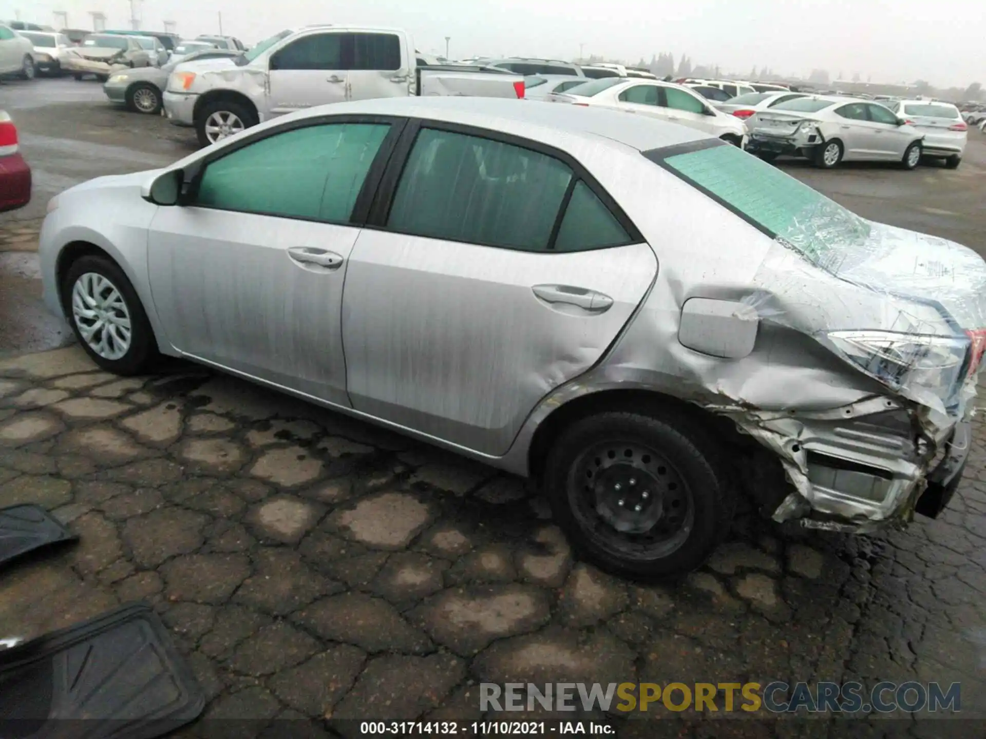 3 Photograph of a damaged car 5YFBURHE1KP857082 TOYOTA COROLLA 2019