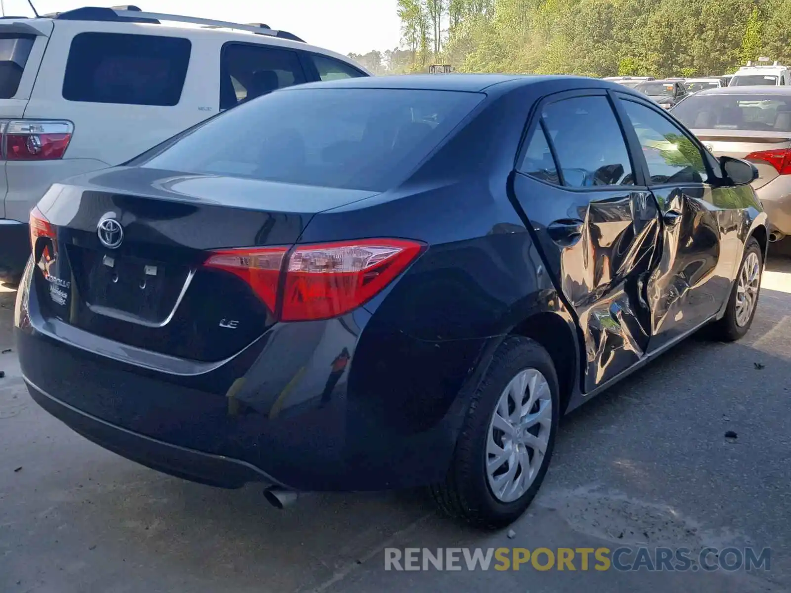 4 Photograph of a damaged car 5YFBURHE1KP861827 TOYOTA COROLLA 2019