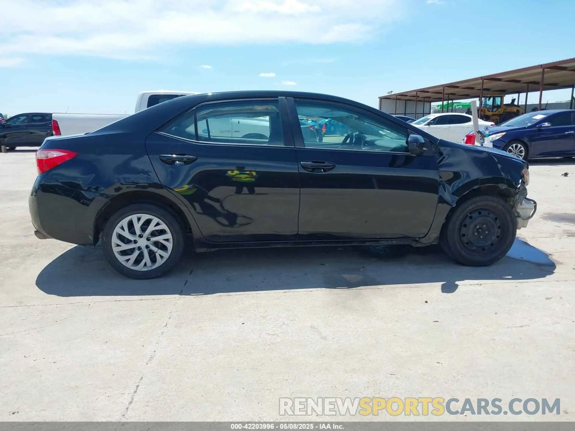 14 Photograph of a damaged car 5YFBURHE1KP862976 TOYOTA COROLLA 2019