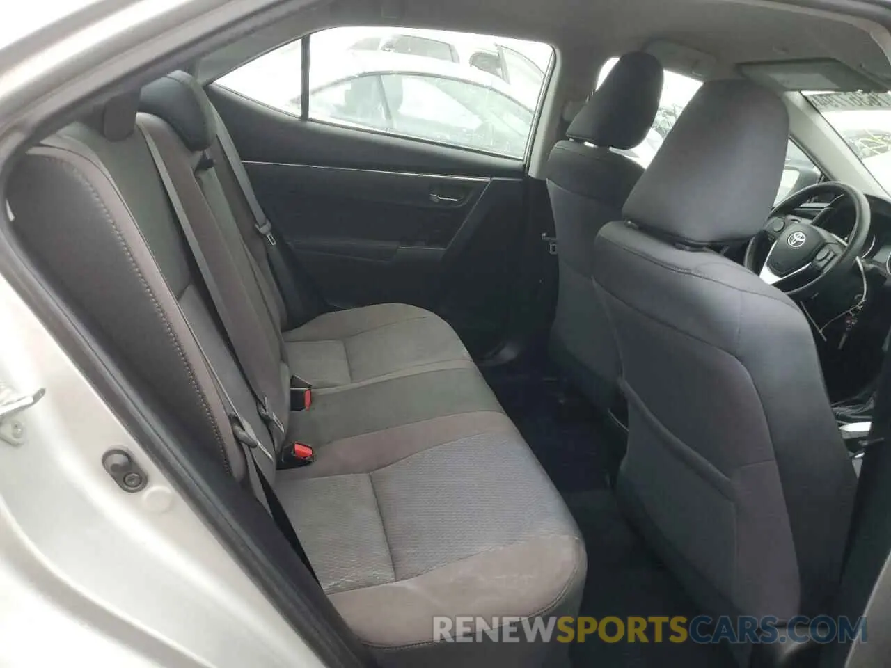 10 Photograph of a damaged car 5YFBURHE1KP866073 TOYOTA COROLLA 2019