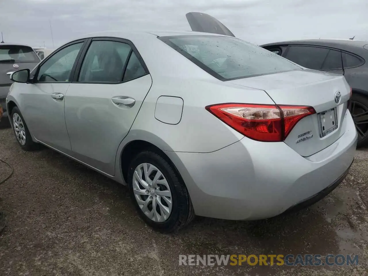 2 Photograph of a damaged car 5YFBURHE1KP866073 TOYOTA COROLLA 2019