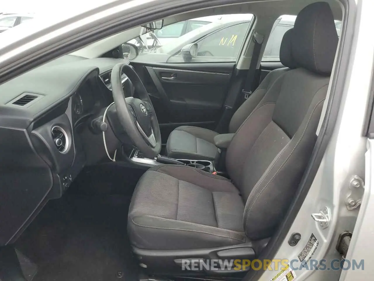 7 Photograph of a damaged car 5YFBURHE1KP866073 TOYOTA COROLLA 2019