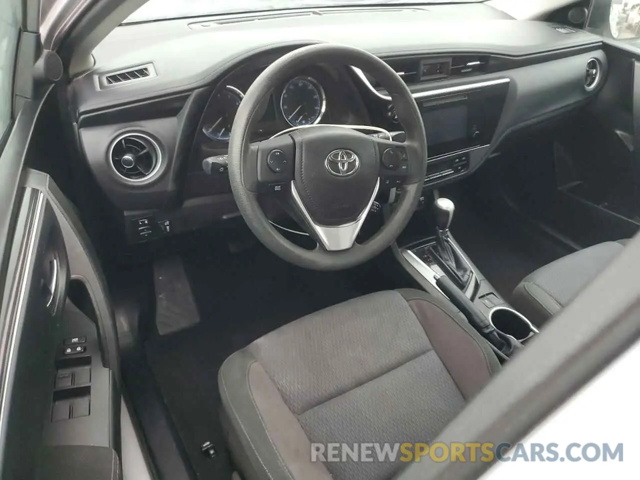 8 Photograph of a damaged car 5YFBURHE1KP866073 TOYOTA COROLLA 2019