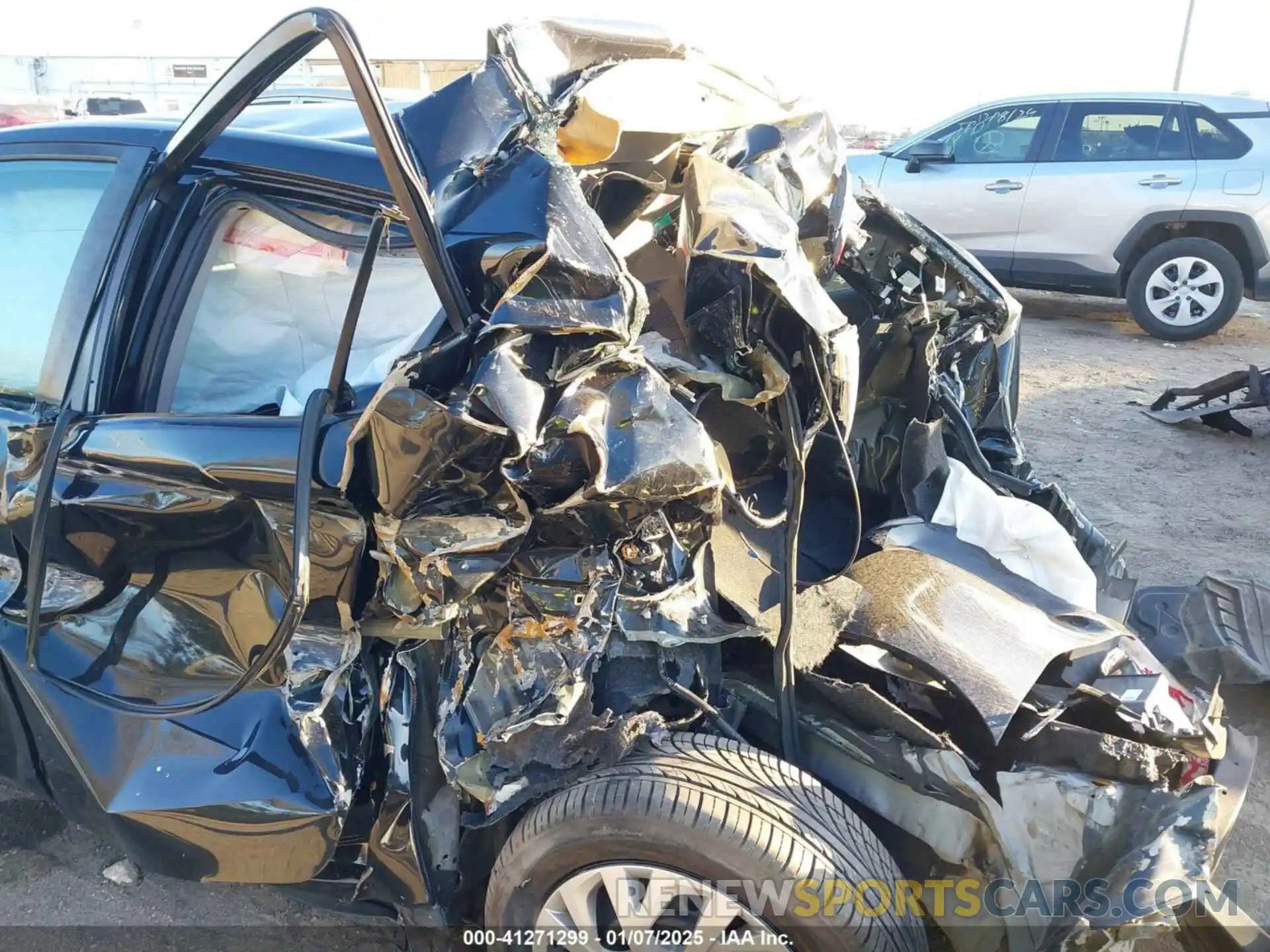 6 Photograph of a damaged car 5YFBURHE1KP870639 TOYOTA COROLLA 2019