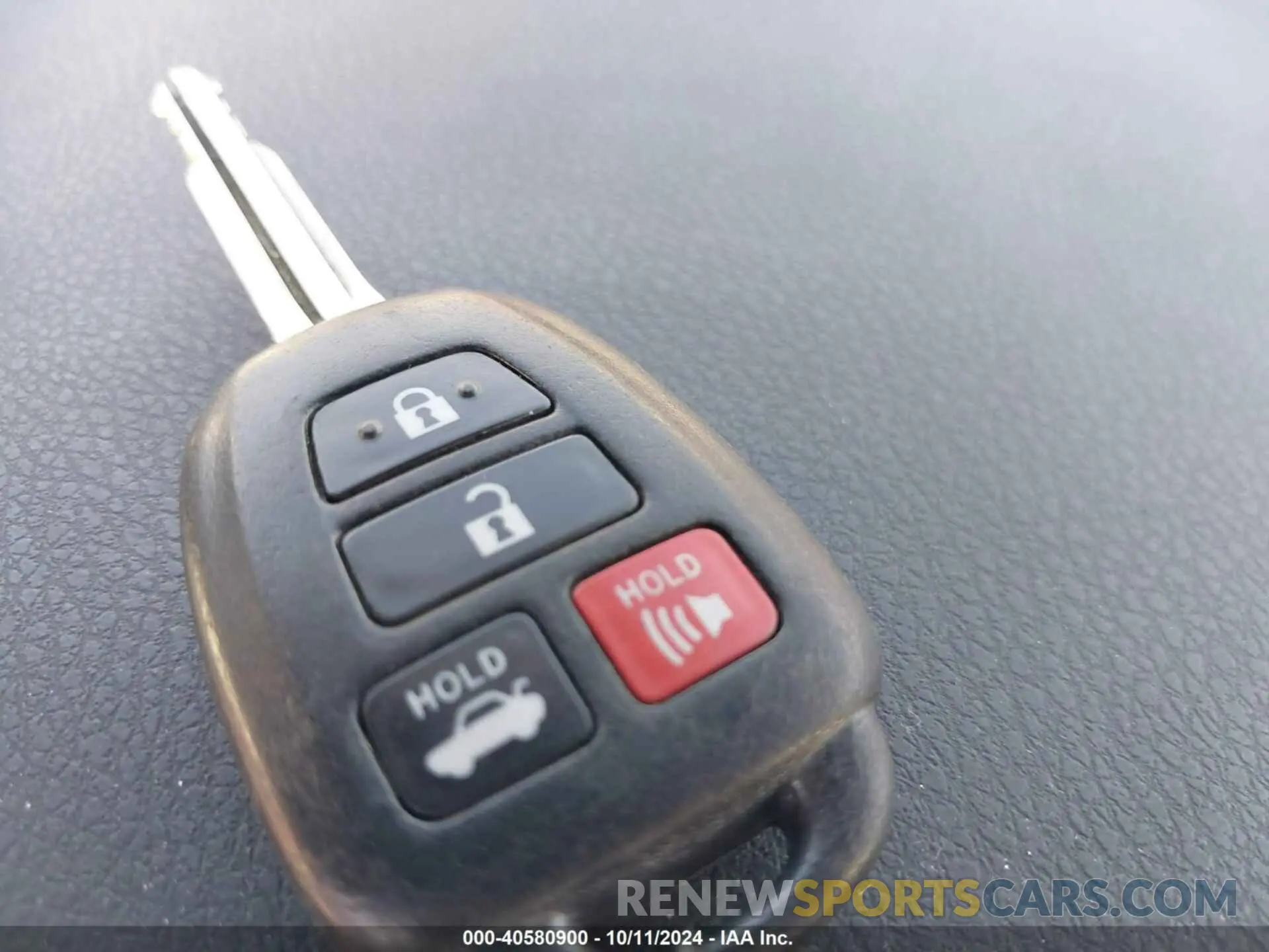 11 Photograph of a damaged car 5YFBURHE1KP871421 TOYOTA COROLLA 2019