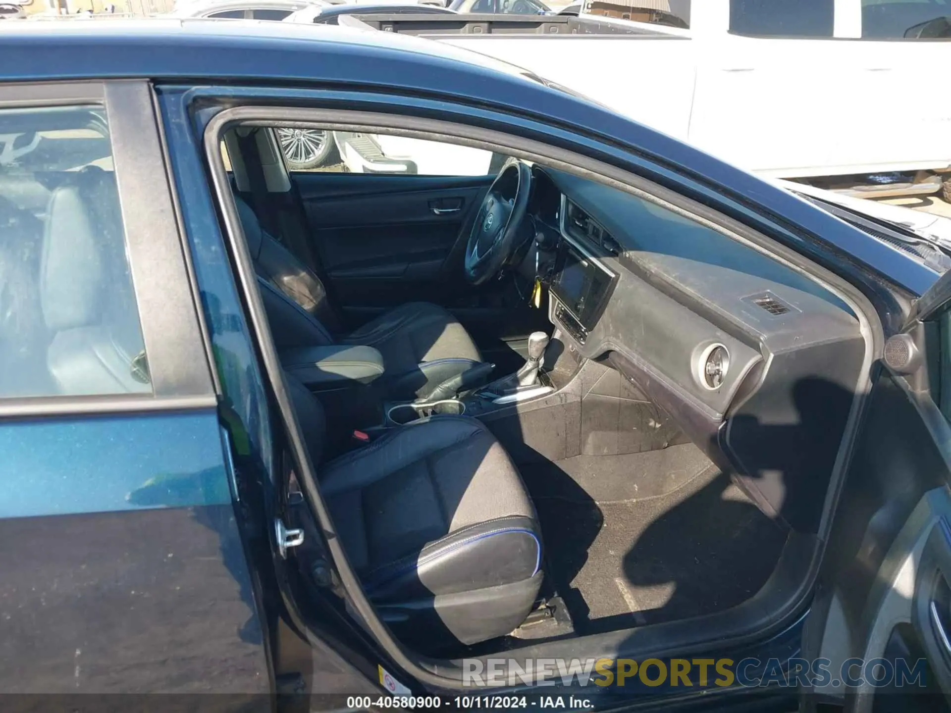 5 Photograph of a damaged car 5YFBURHE1KP871421 TOYOTA COROLLA 2019