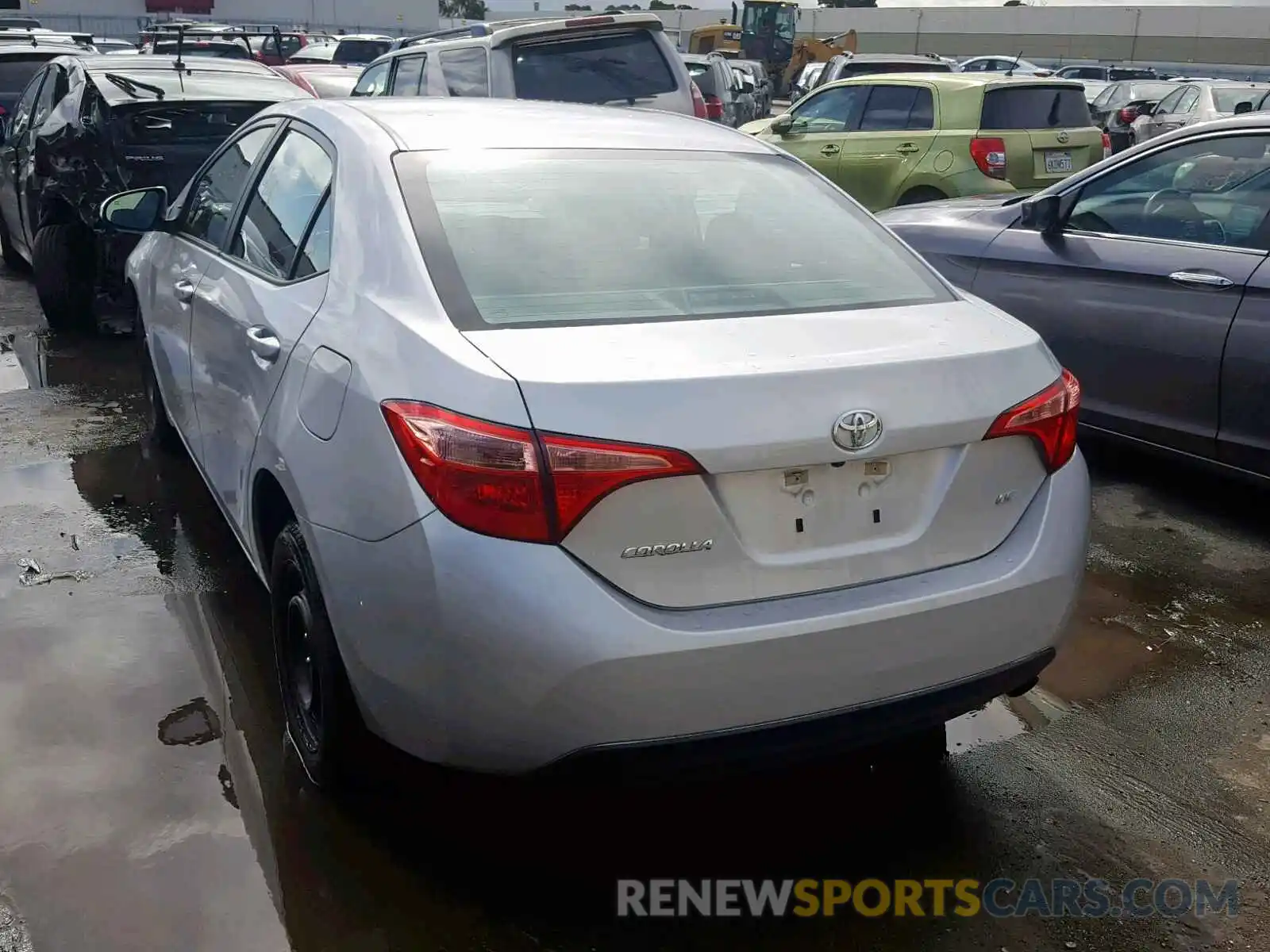 3 Photograph of a damaged car 5YFBURHE1KP872469 TOYOTA COROLLA 2019