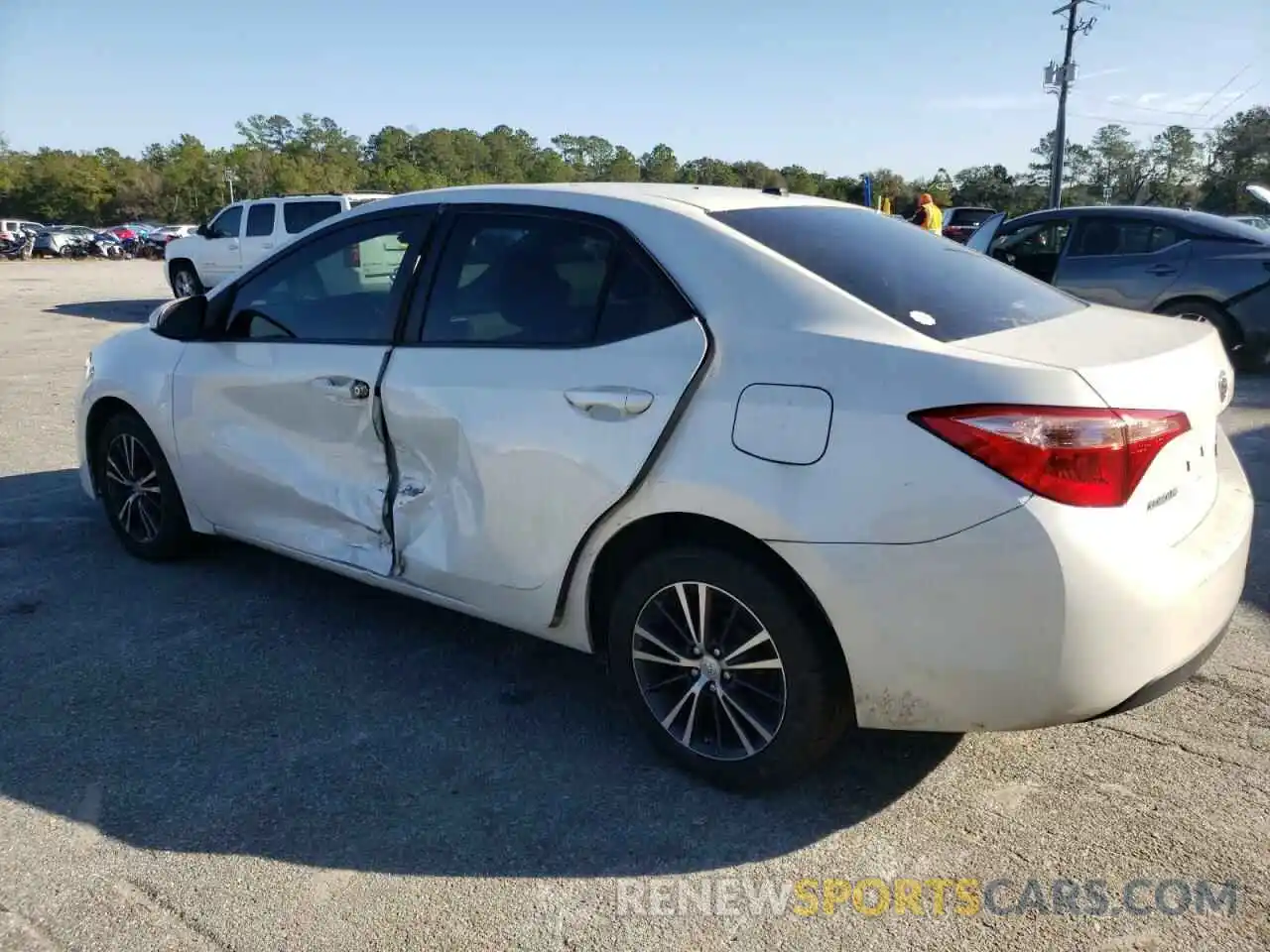 2 Photograph of a damaged car 5YFBURHE1KP875016 TOYOTA COROLLA 2019