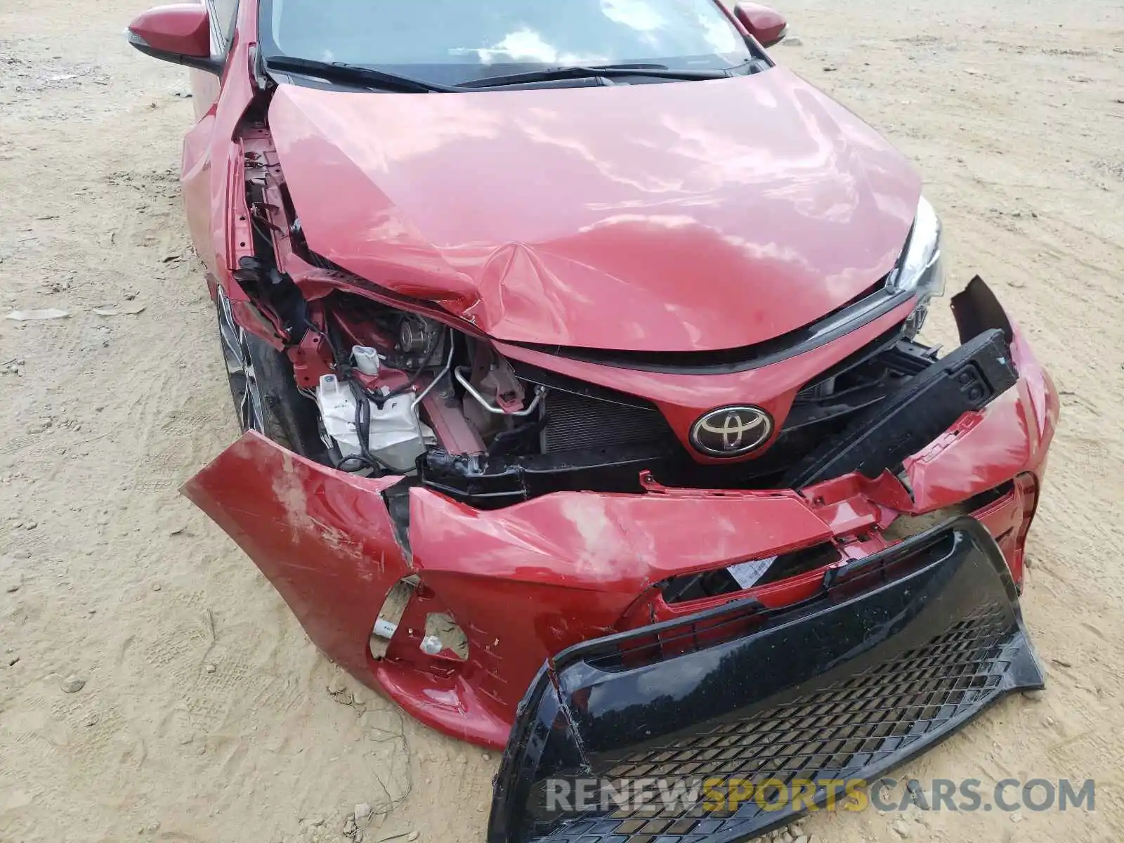 9 Photograph of a damaged car 5YFBURHE1KP878806 TOYOTA COROLLA 2019