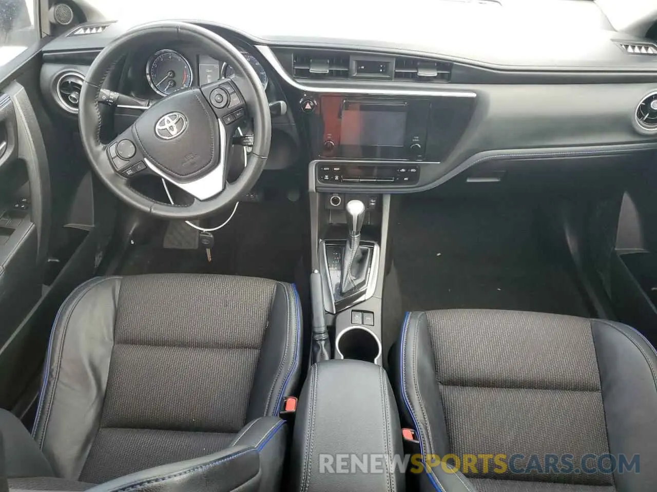 8 Photograph of a damaged car 5YFBURHE1KP901033 TOYOTA COROLLA 2019