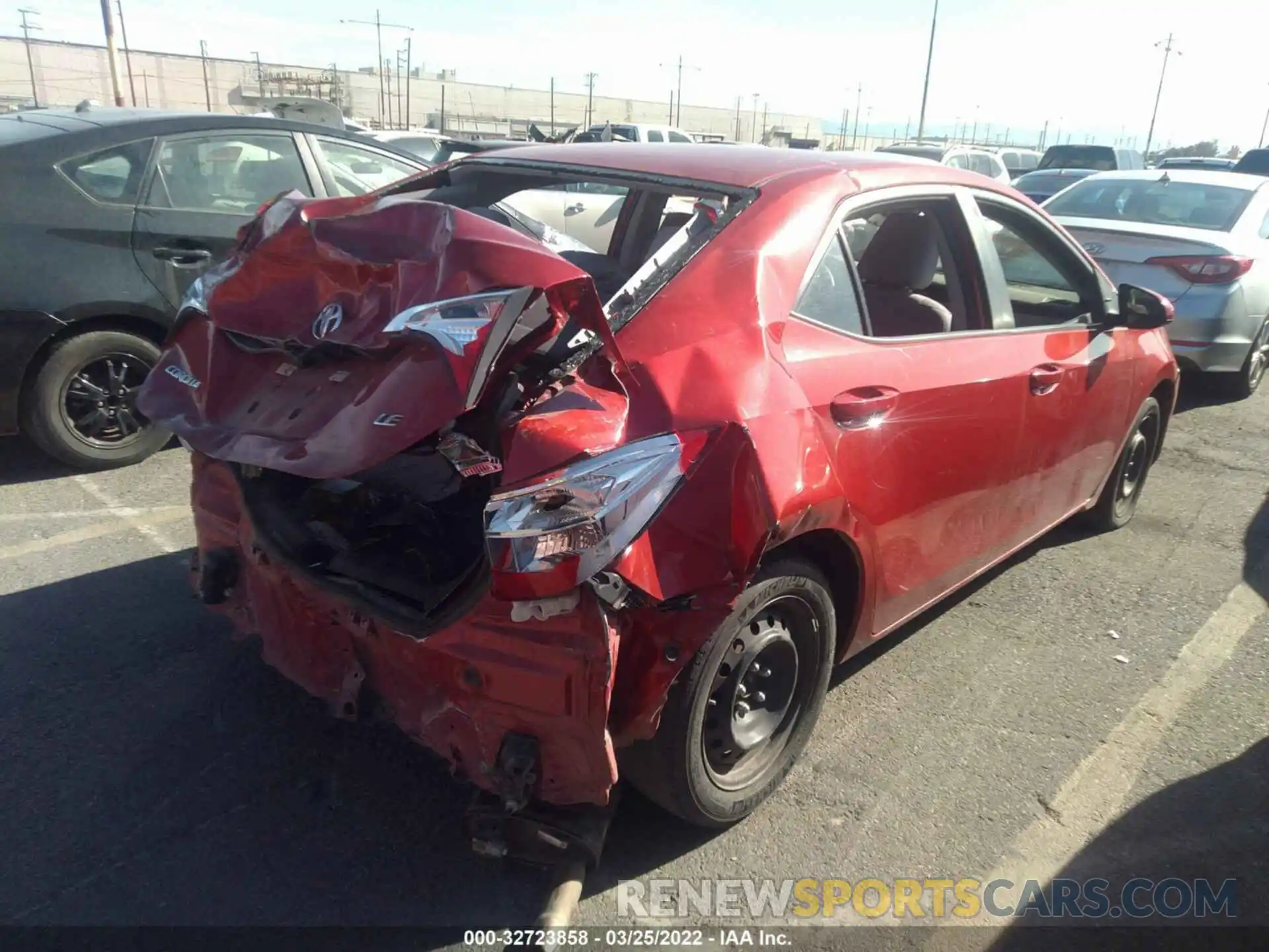 4 Photograph of a damaged car 5YFBURHE1KP902277 TOYOTA COROLLA 2019