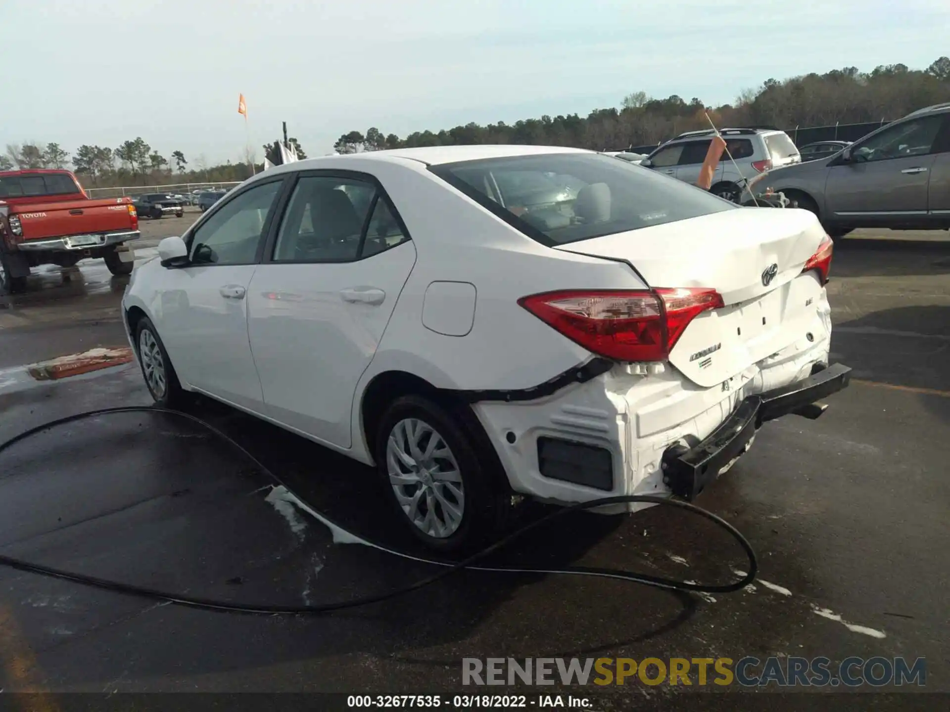 3 Photograph of a damaged car 5YFBURHE1KP902828 TOYOTA COROLLA 2019