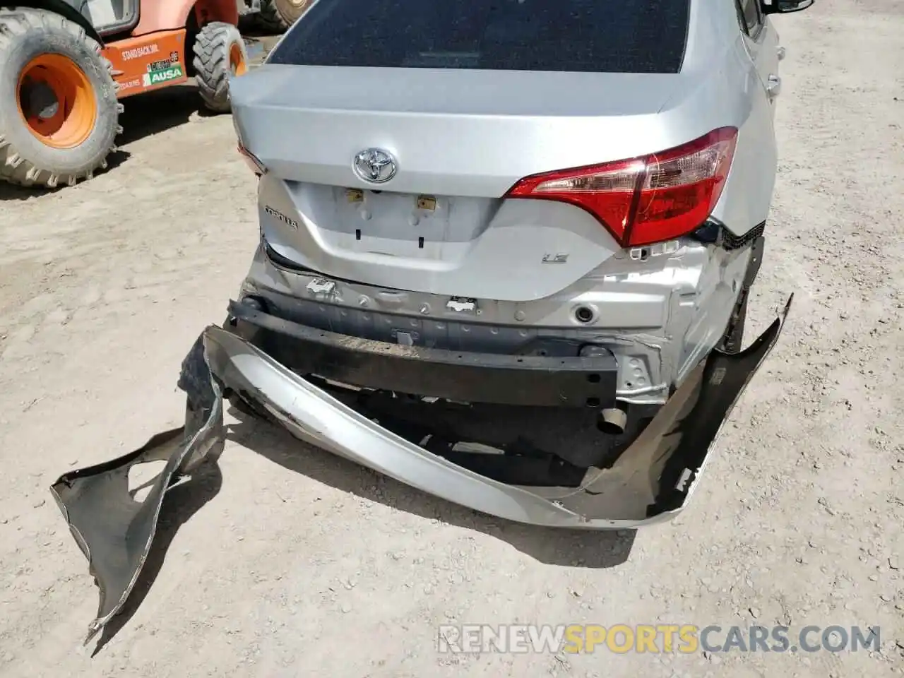 9 Photograph of a damaged car 5YFBURHE1KP905776 TOYOTA COROLLA 2019