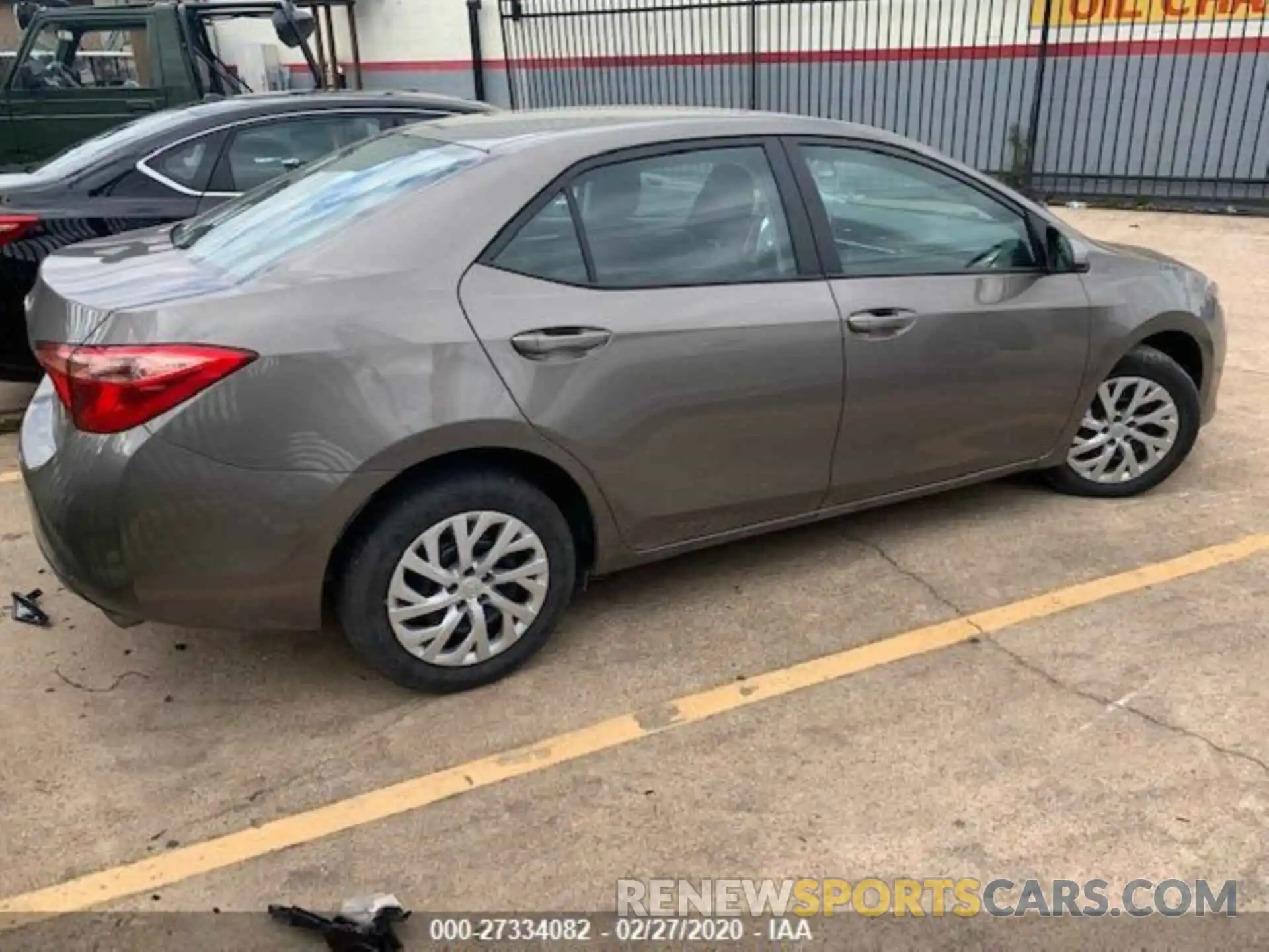 4 Photograph of a damaged car 5YFBURHE1KP907639 TOYOTA COROLLA 2019