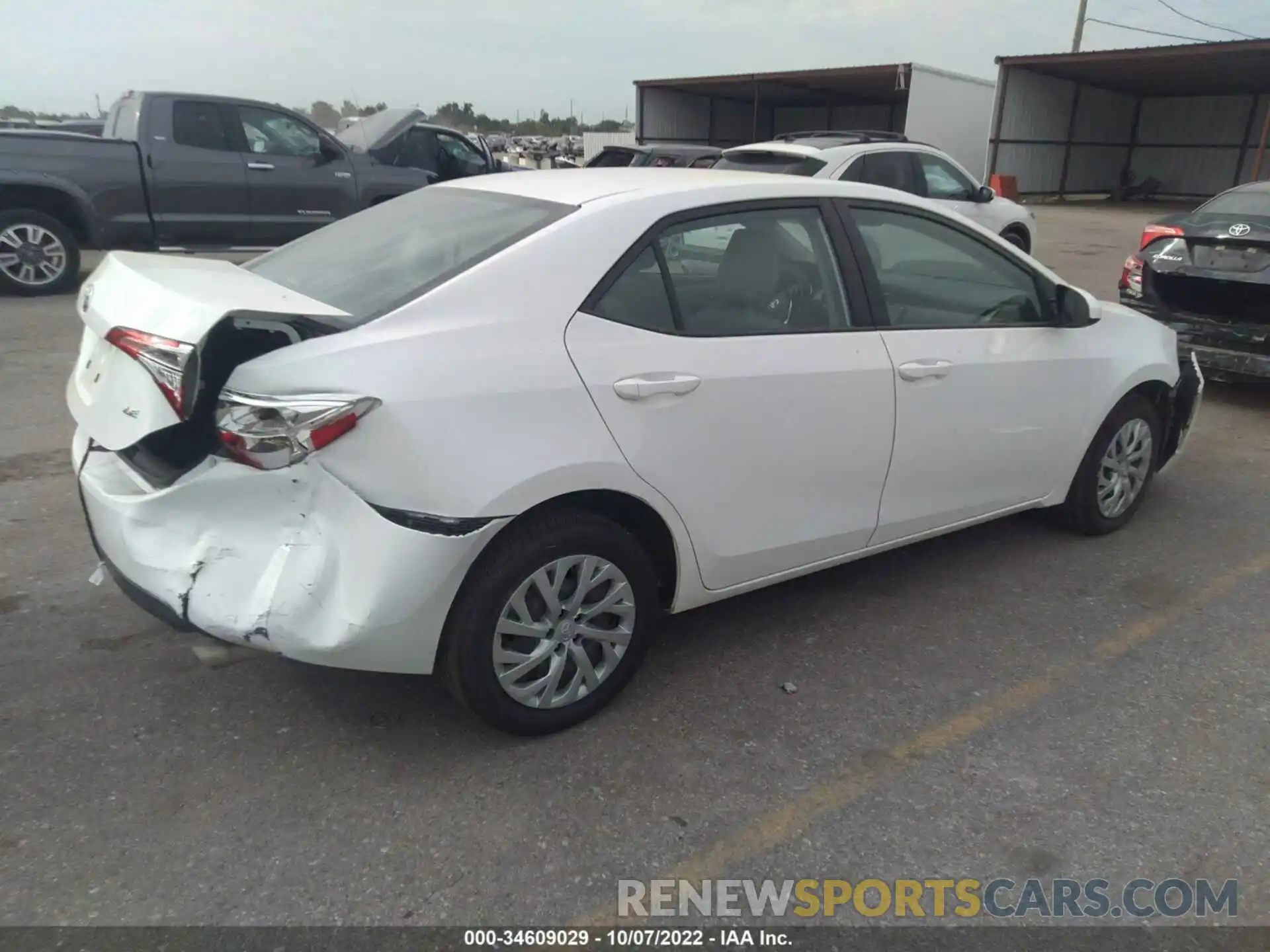 4 Photograph of a damaged car 5YFBURHE1KP914896 TOYOTA COROLLA 2019