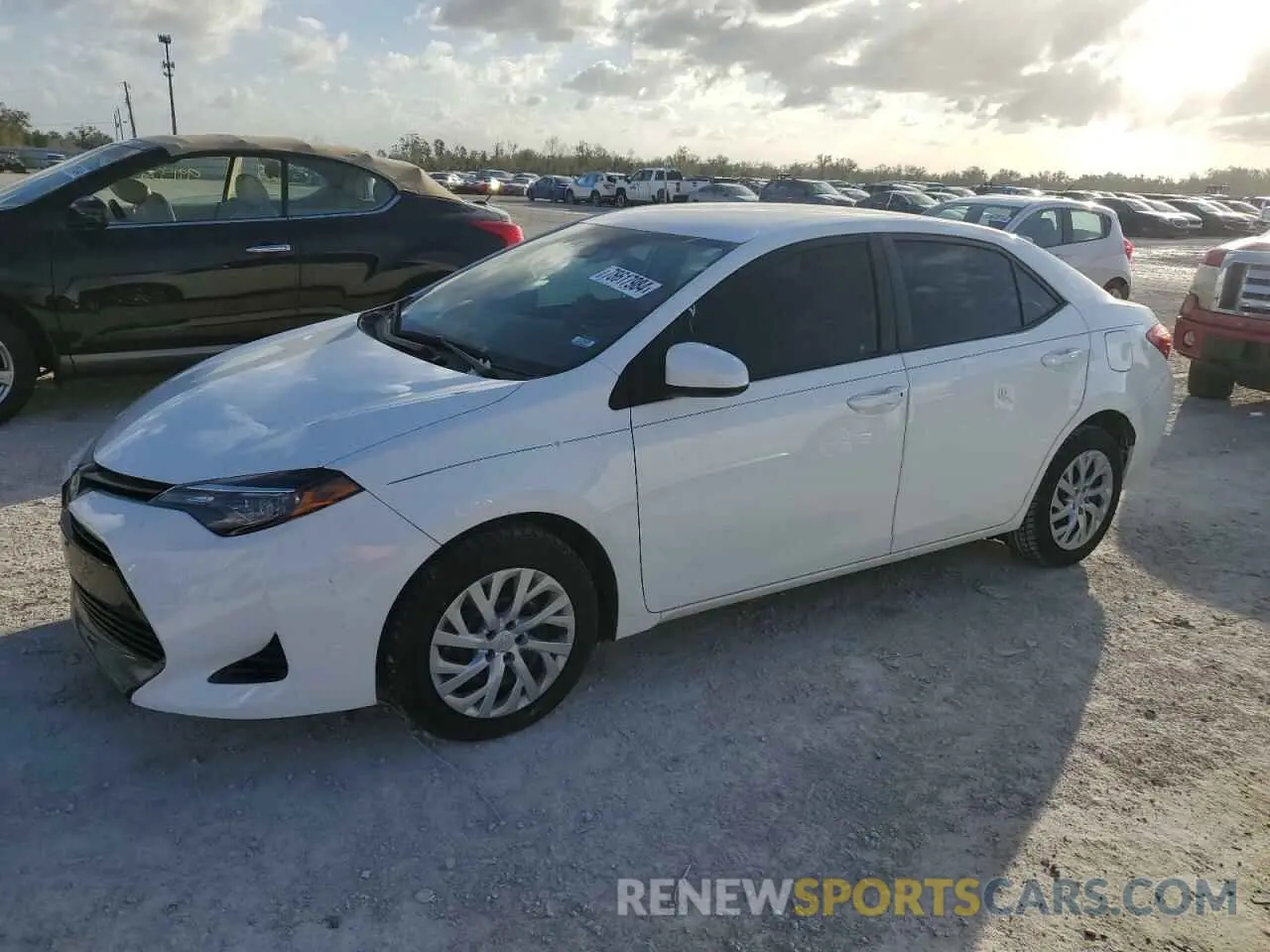 1 Photograph of a damaged car 5YFBURHE1KP917961 TOYOTA COROLLA 2019