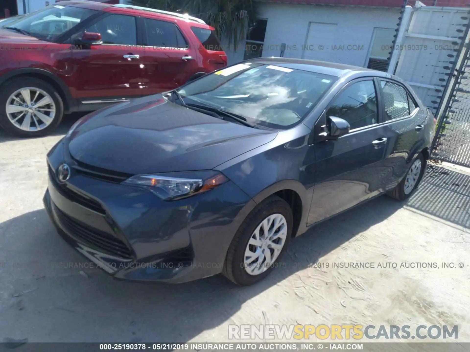 2 Photograph of a damaged car 5YFBURHE1KP922318 TOYOTA COROLLA 2019