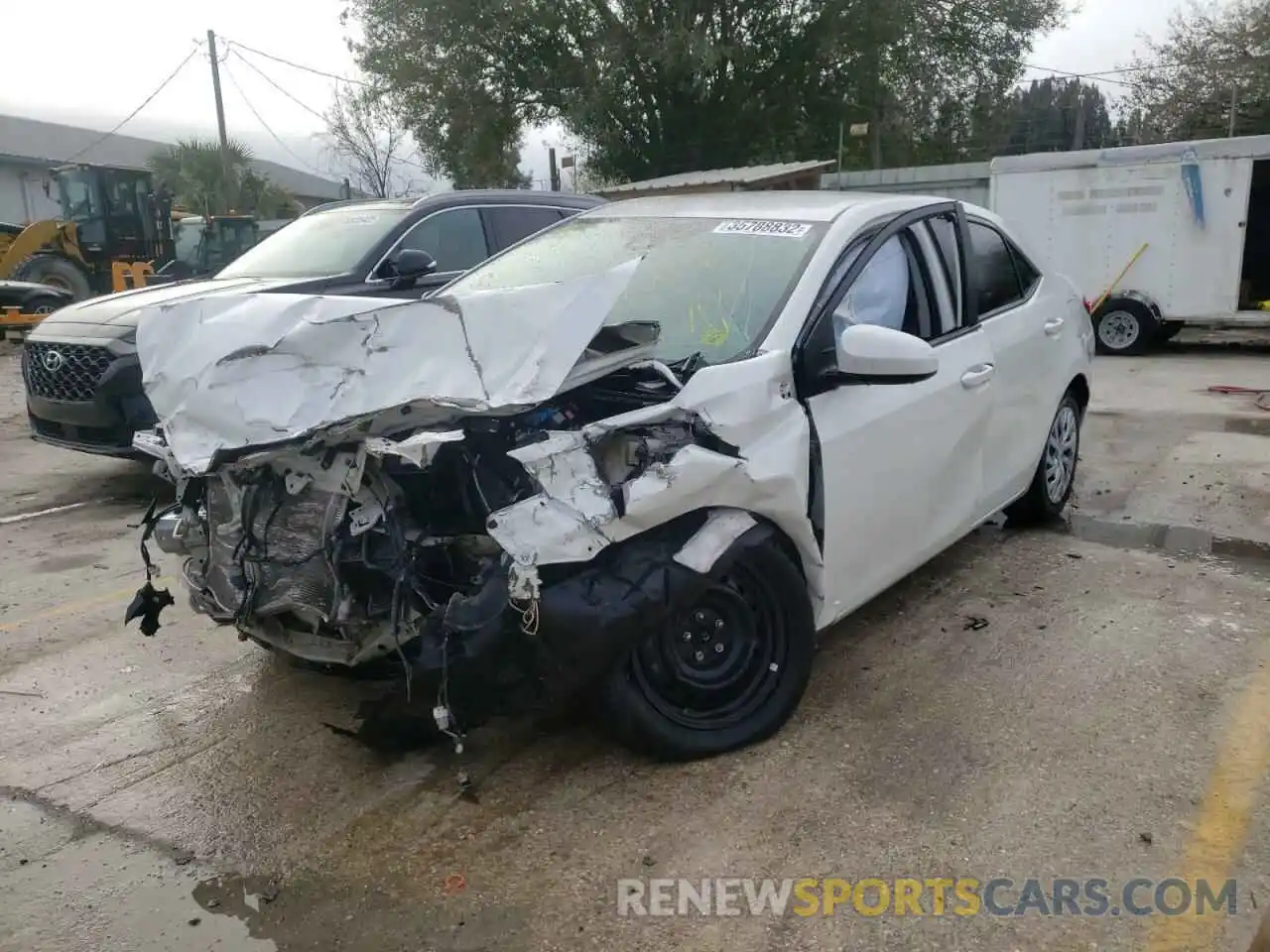 2 Photograph of a damaged car 5YFBURHE1KP924926 TOYOTA COROLLA 2019