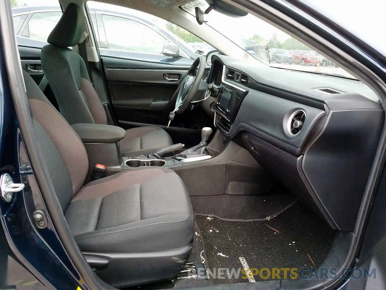 5 Photograph of a damaged car 5YFBURHE1KP926627 TOYOTA COROLLA 2019