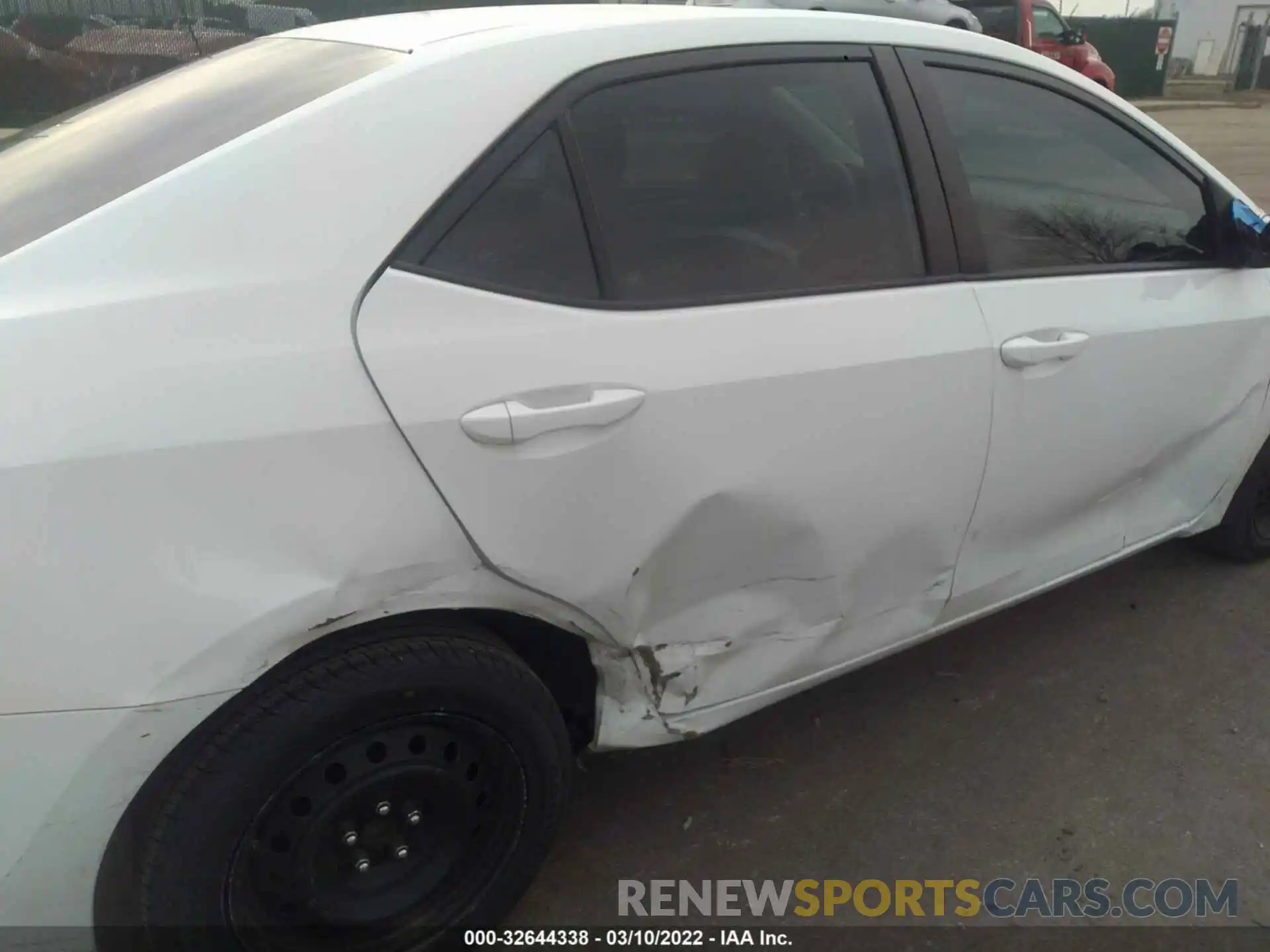 6 Photograph of a damaged car 5YFBURHE1KP926966 TOYOTA COROLLA 2019