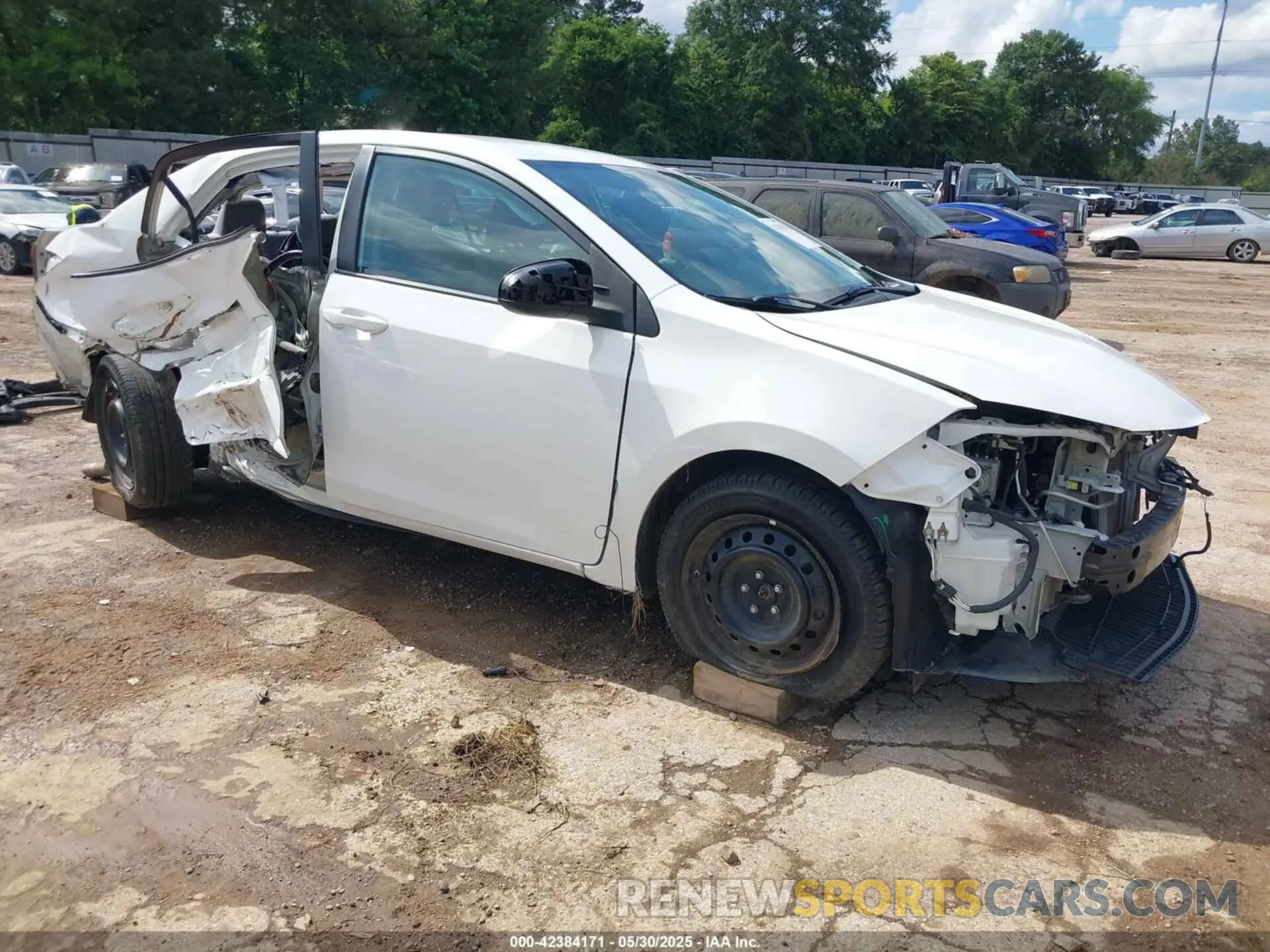 1 Photograph of a damaged car 5YFBURHE1KP927213 TOYOTA COROLLA 2019