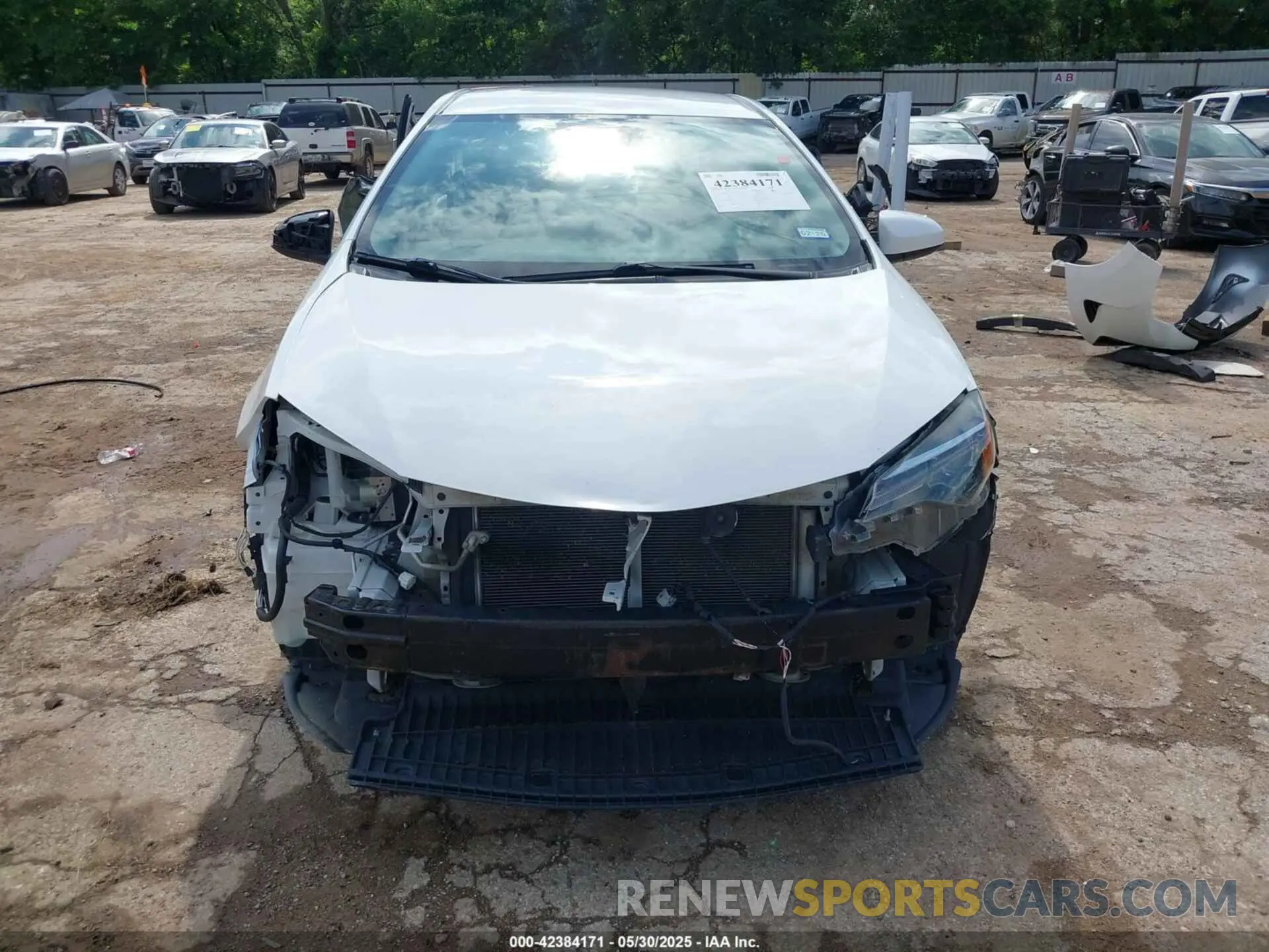 19 Photograph of a damaged car 5YFBURHE1KP927213 TOYOTA COROLLA 2019