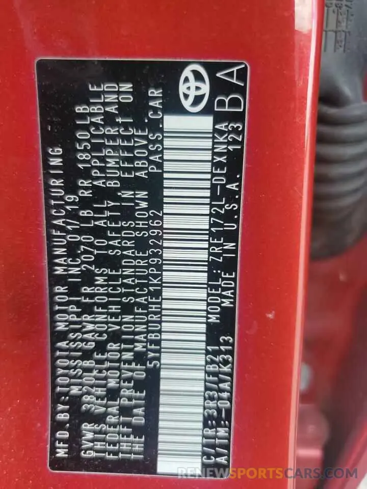 13 Photograph of a damaged car 5YFBURHE1KP932962 TOYOTA COROLLA 2019