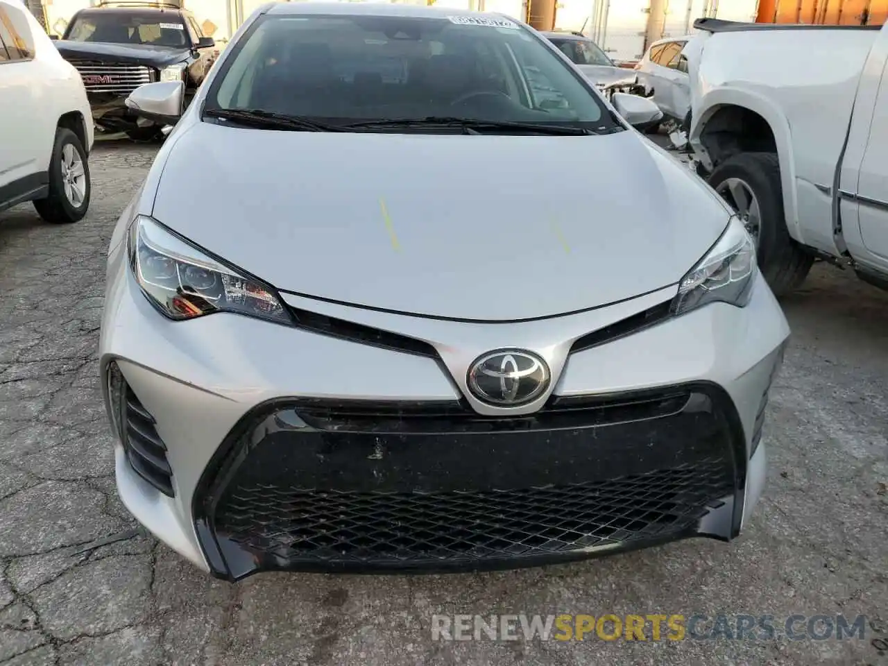 5 Photograph of a damaged car 5YFBURHE1KP933741 TOYOTA COROLLA 2019