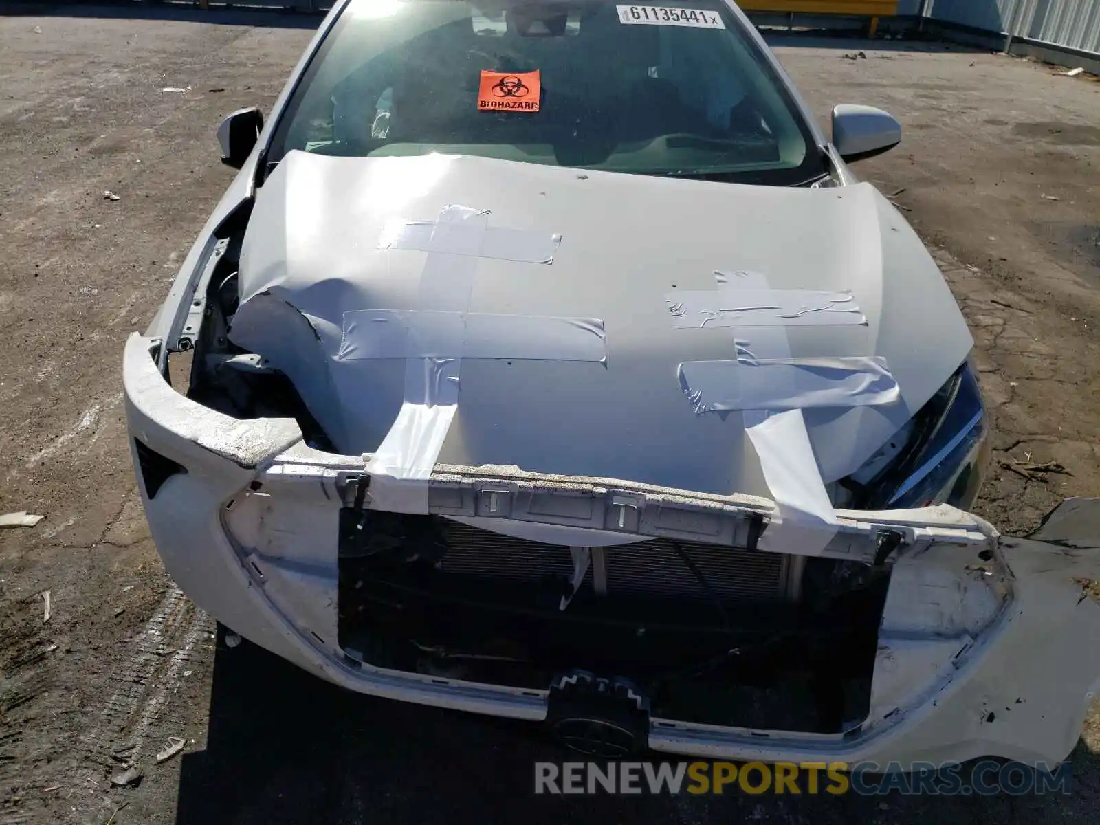 7 Photograph of a damaged car 5YFBURHE1KP935215 TOYOTA COROLLA 2019