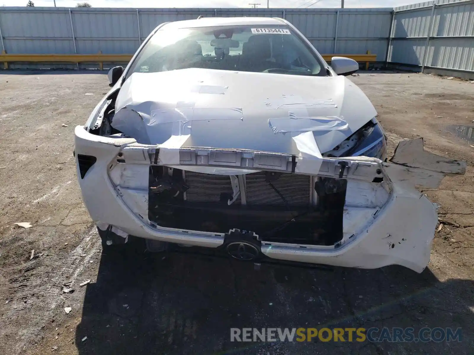 9 Photograph of a damaged car 5YFBURHE1KP935215 TOYOTA COROLLA 2019