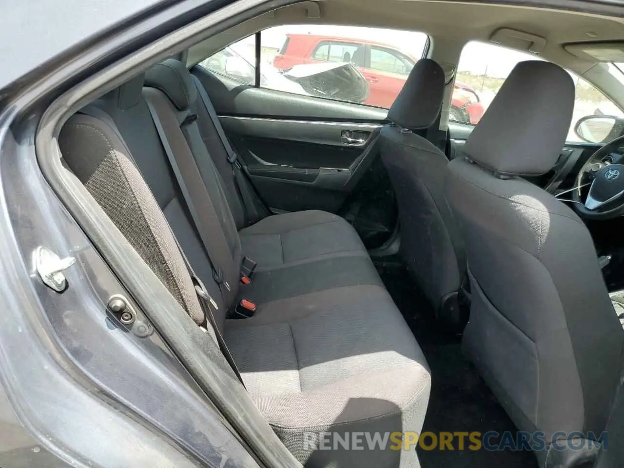 10 Photograph of a damaged car 5YFBURHE1KP937417 TOYOTA COROLLA 2019