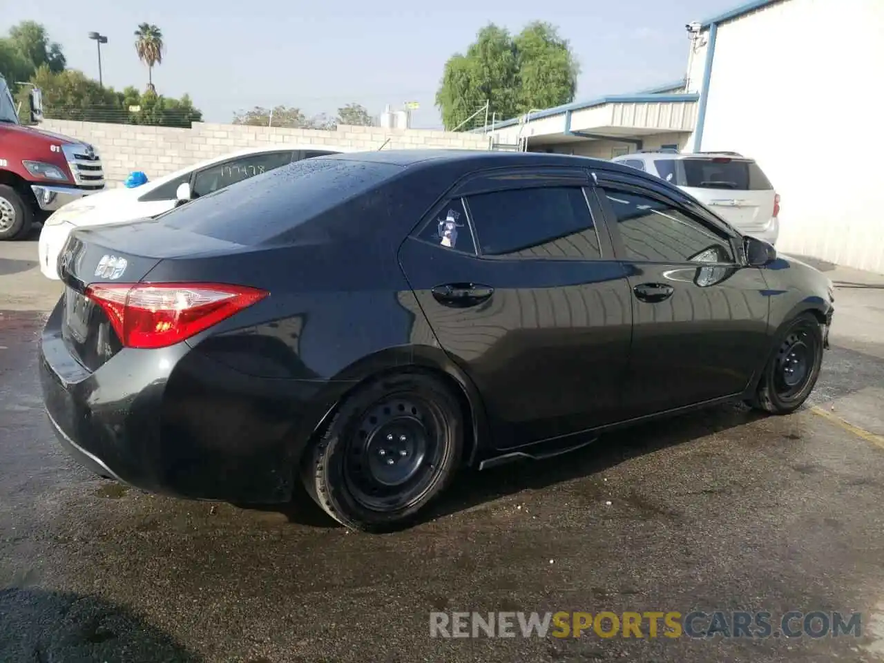 3 Photograph of a damaged car 5YFBURHE1KP937904 TOYOTA COROLLA 2019