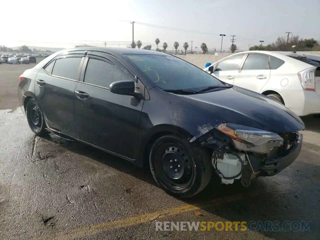 4 Photograph of a damaged car 5YFBURHE1KP937904 TOYOTA COROLLA 2019