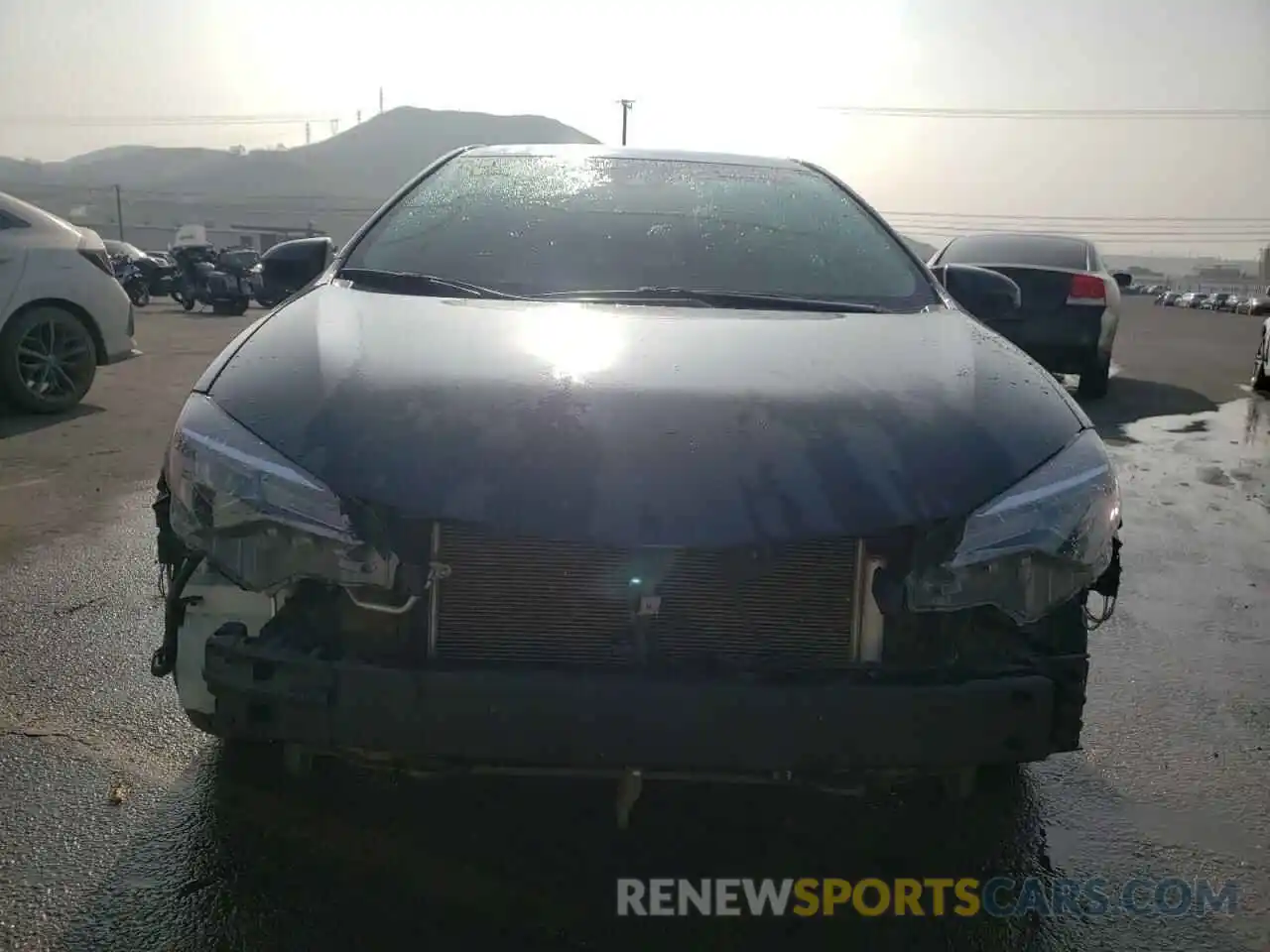 5 Photograph of a damaged car 5YFBURHE1KP937904 TOYOTA COROLLA 2019