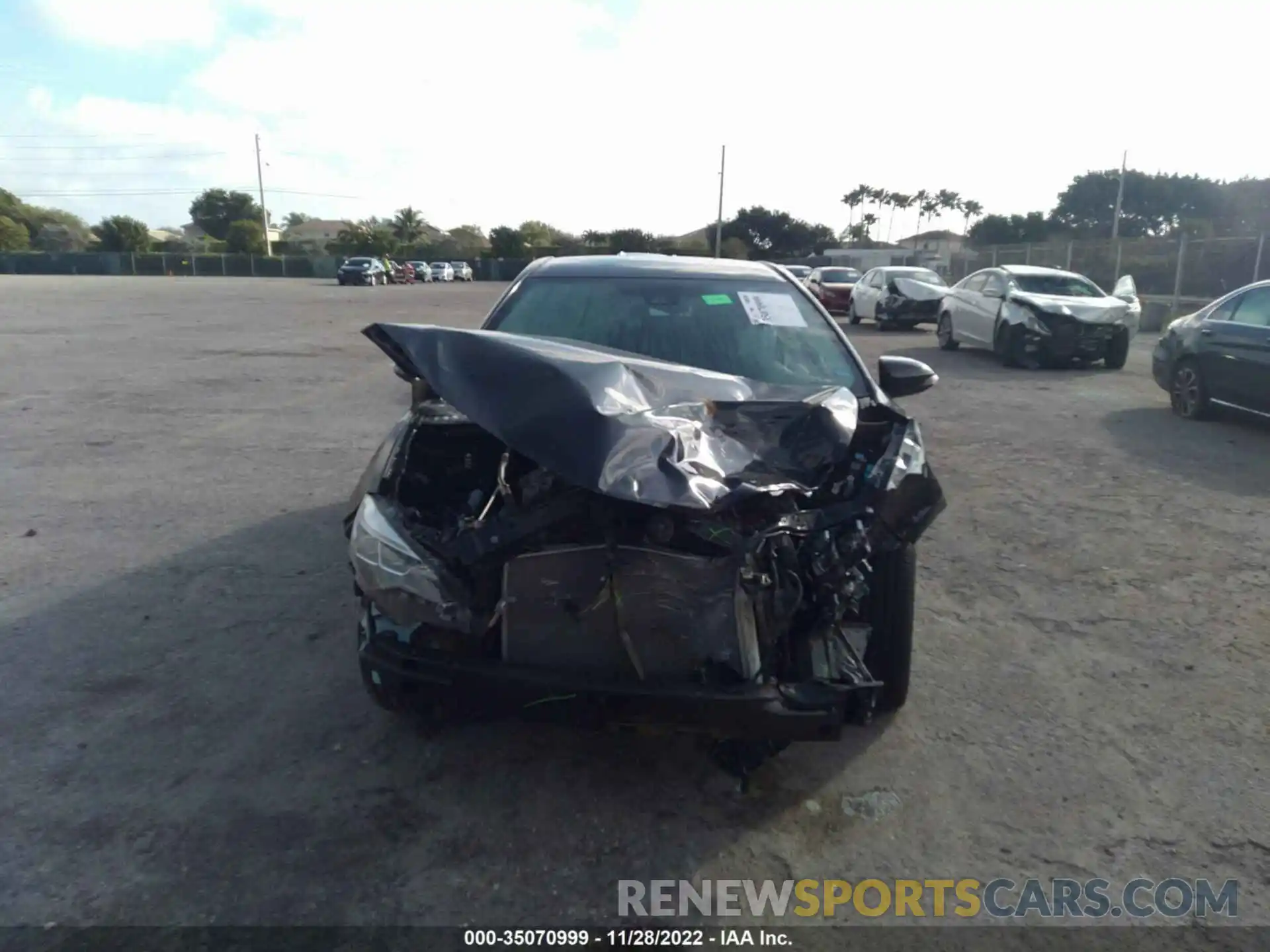 6 Photograph of a damaged car 5YFBURHE1KP938258 TOYOTA COROLLA 2019