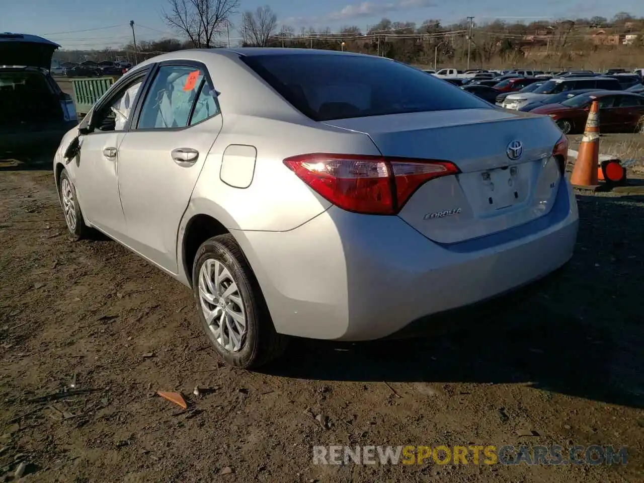 3 Photograph of a damaged car 5YFBURHE1KP938289 TOYOTA COROLLA 2019