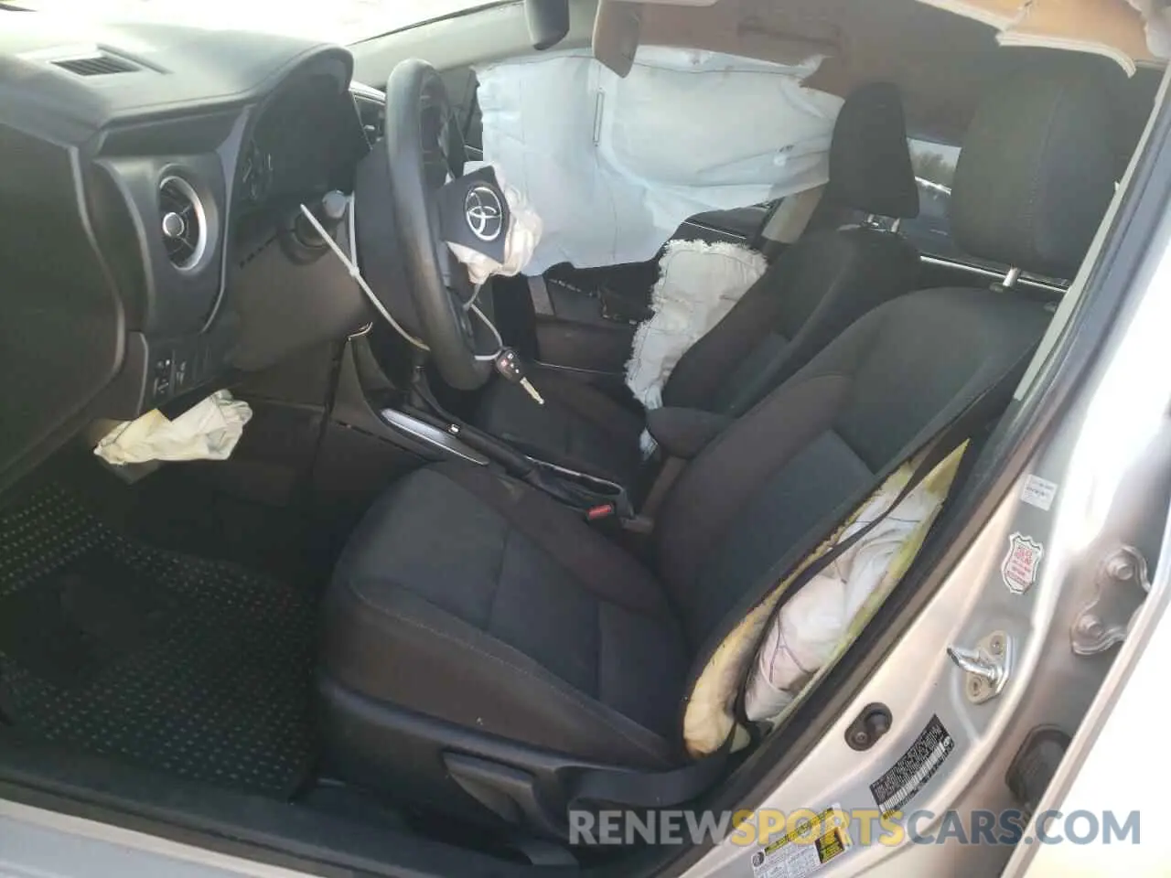 7 Photograph of a damaged car 5YFBURHE1KP938549 TOYOTA COROLLA 2019