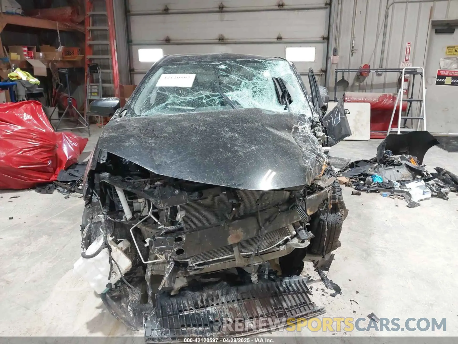 13 Photograph of a damaged car 5YFBURHE1KP940527 TOYOTA COROLLA 2019
